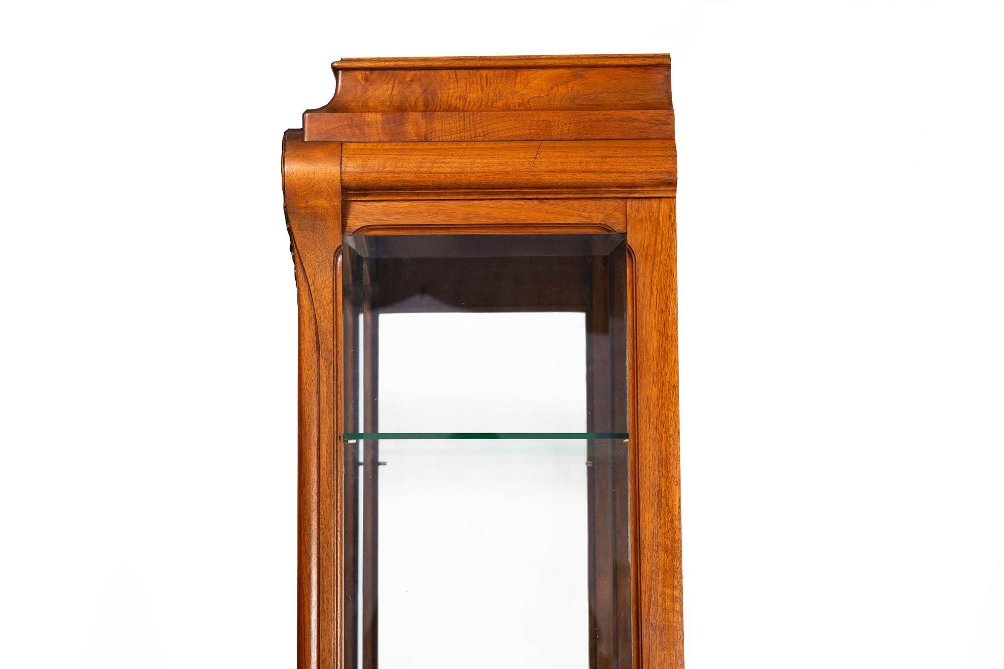 Art Nouveau Carved and Burl Walnut Display Cabinet circa 1900 For Sale 11