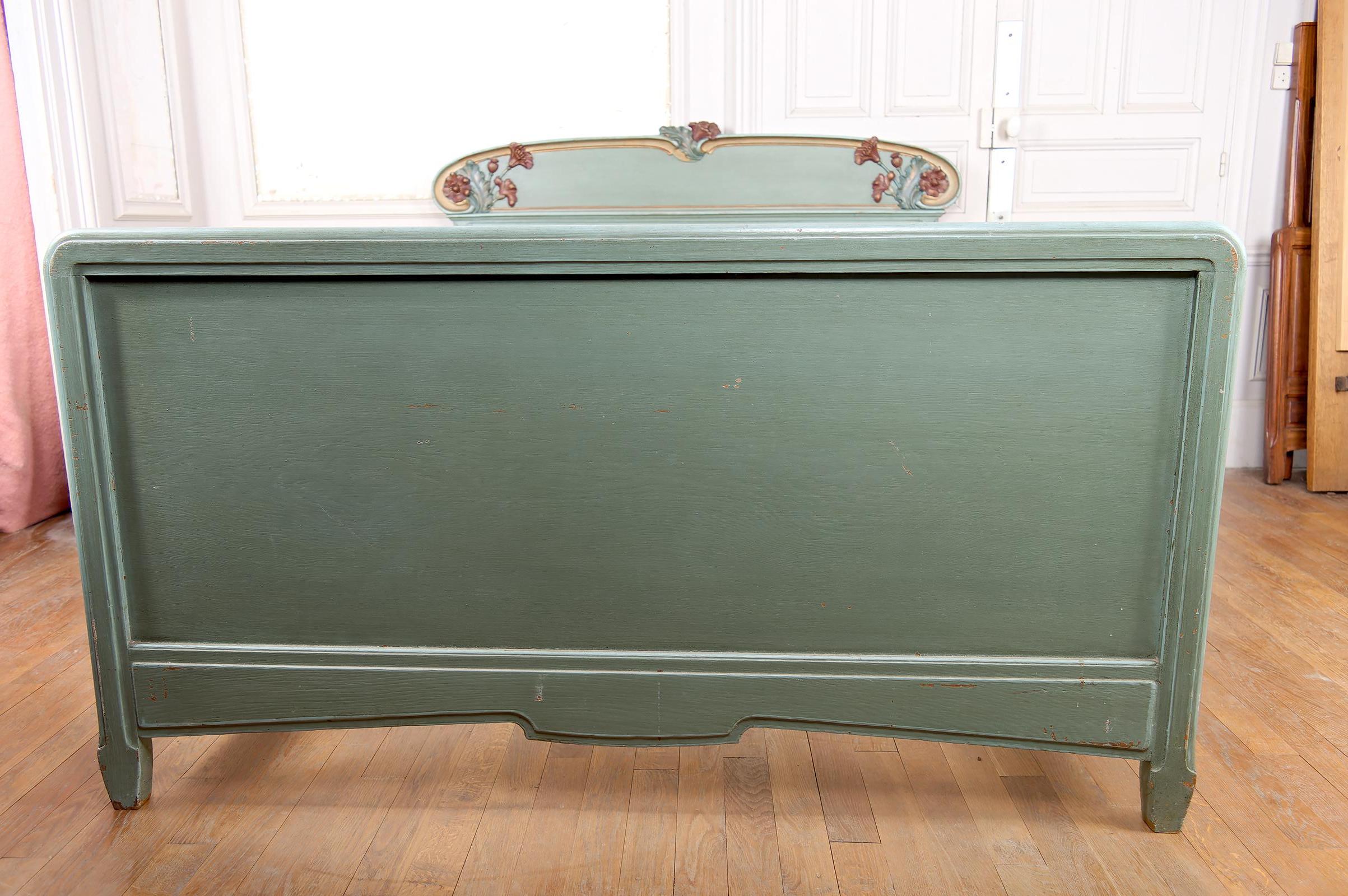 Art Nouveau Carved and Painted Wooden Bed, Floral Theme: Poppies, France, 1900 For Sale 14