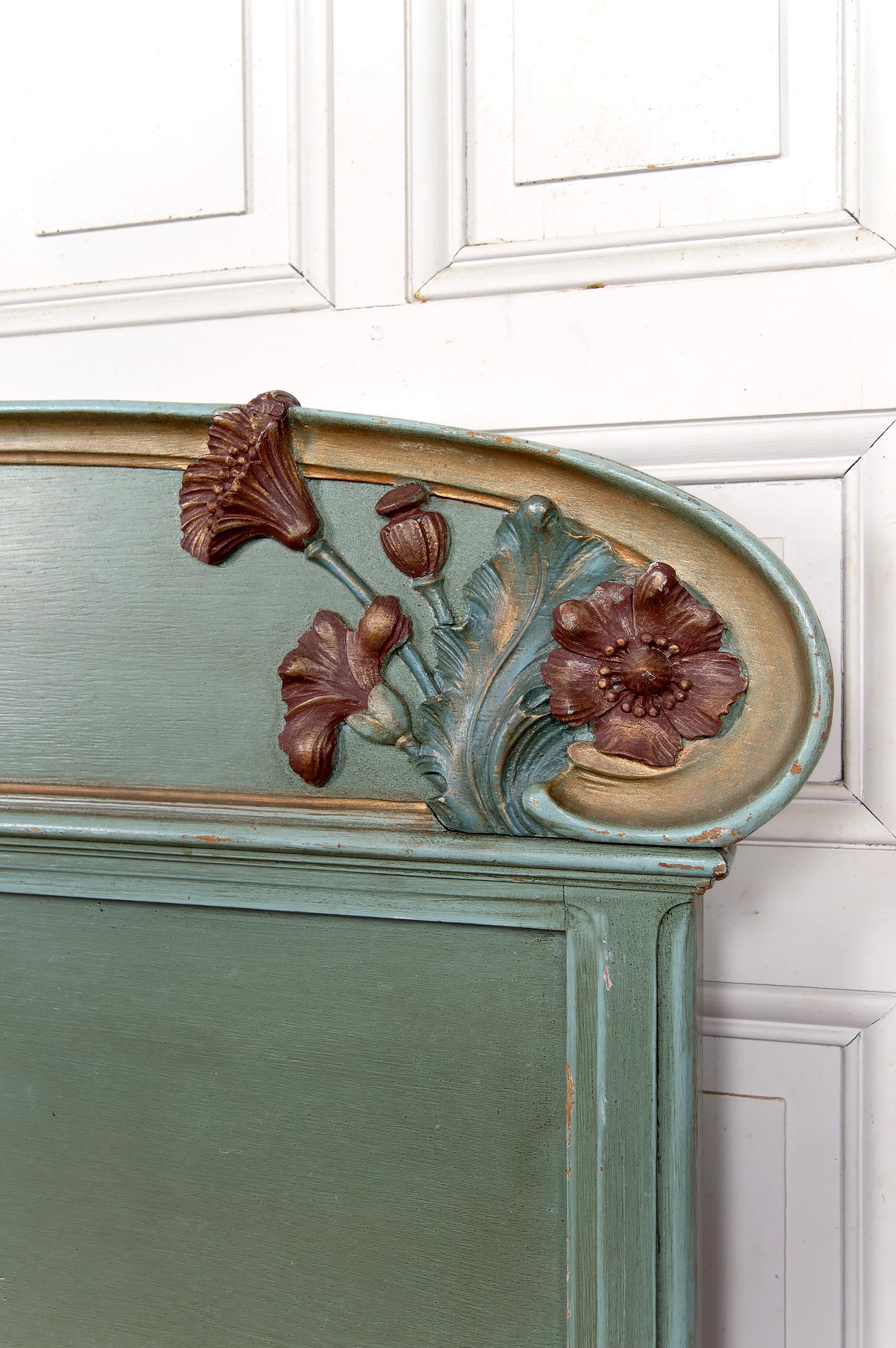 Art Nouveau Carved and Painted Wooden Bed, Floral Theme: Poppies, France, 1900 For Sale 4