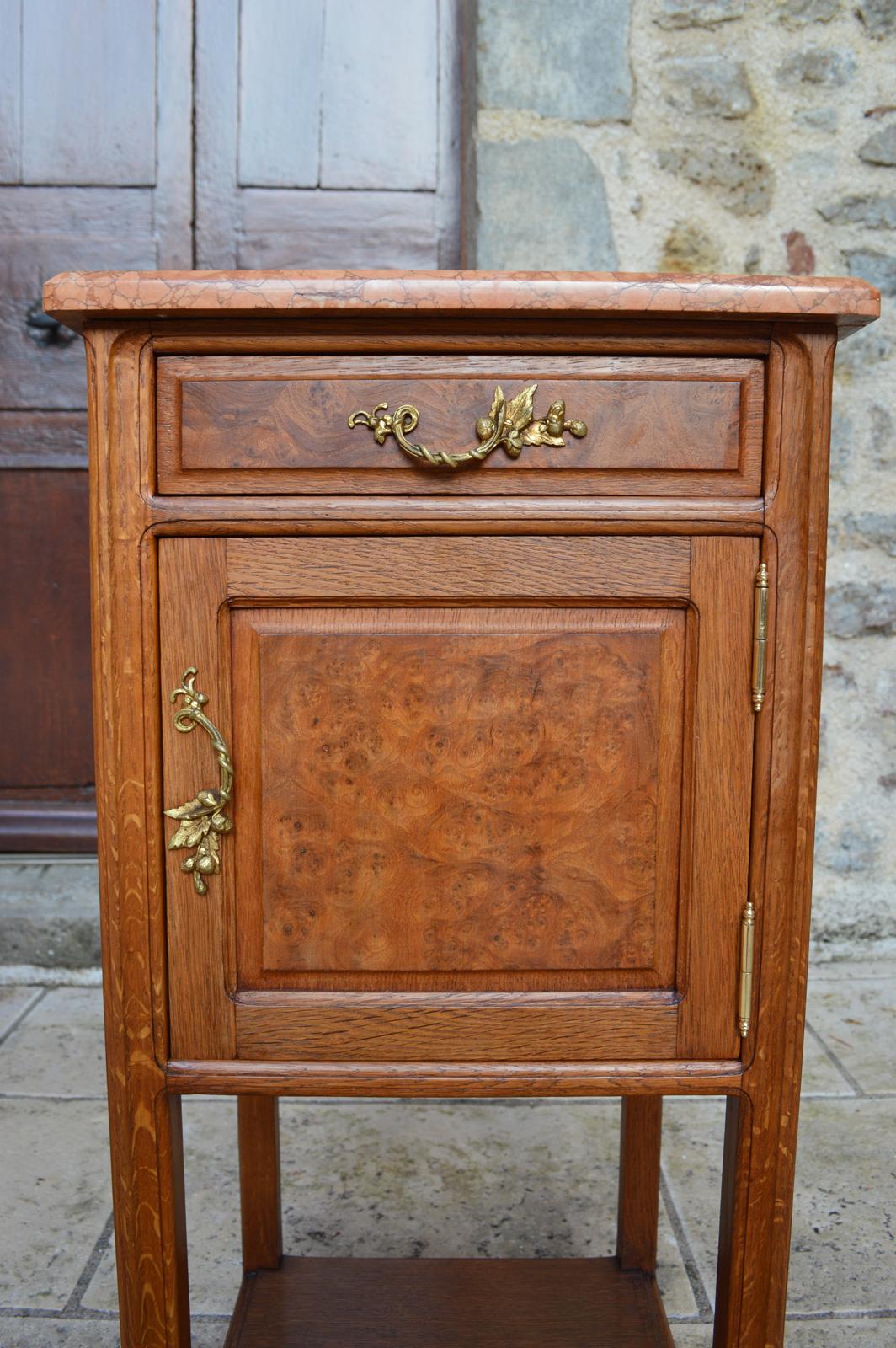 Art Nouveau Carved Bedroom Set, Attributed to Louis Majorelle, circa 1905 For Sale 9