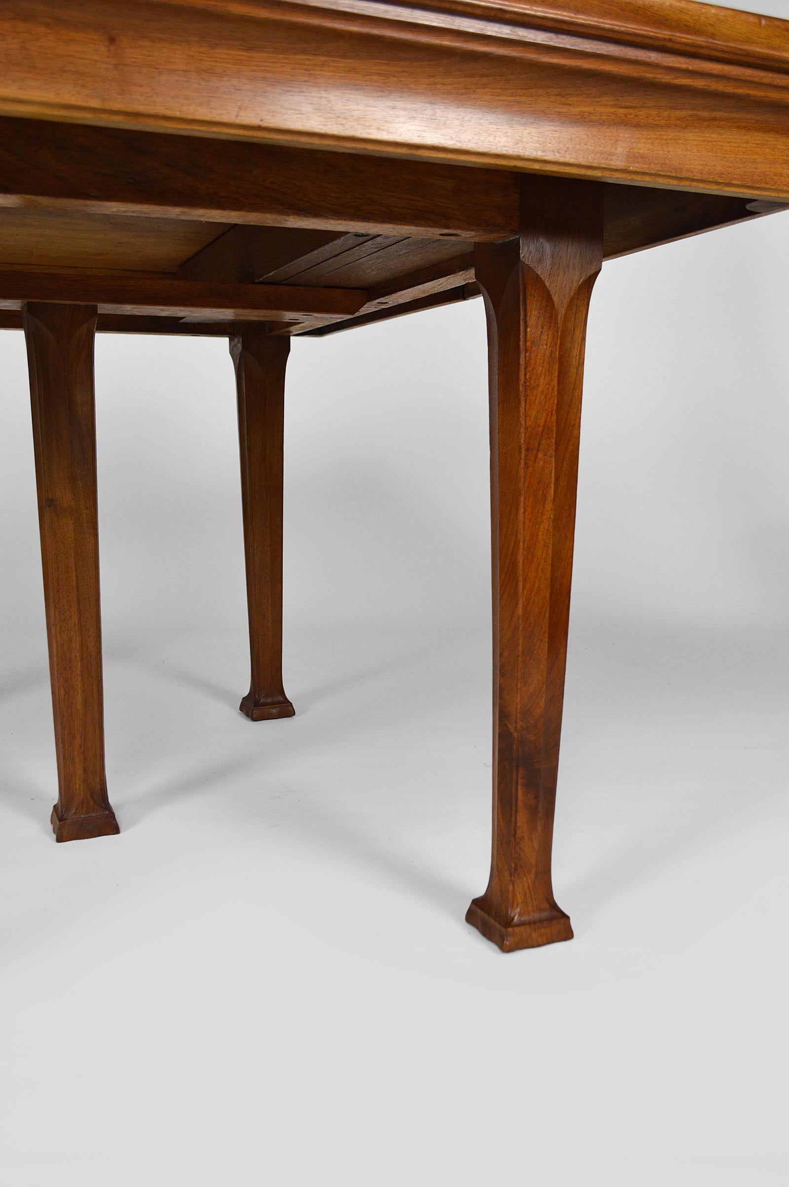 Art Nouveau Carved Walnut Dining Table, circa 1905, Attributed to Georges Nowak For Sale 6