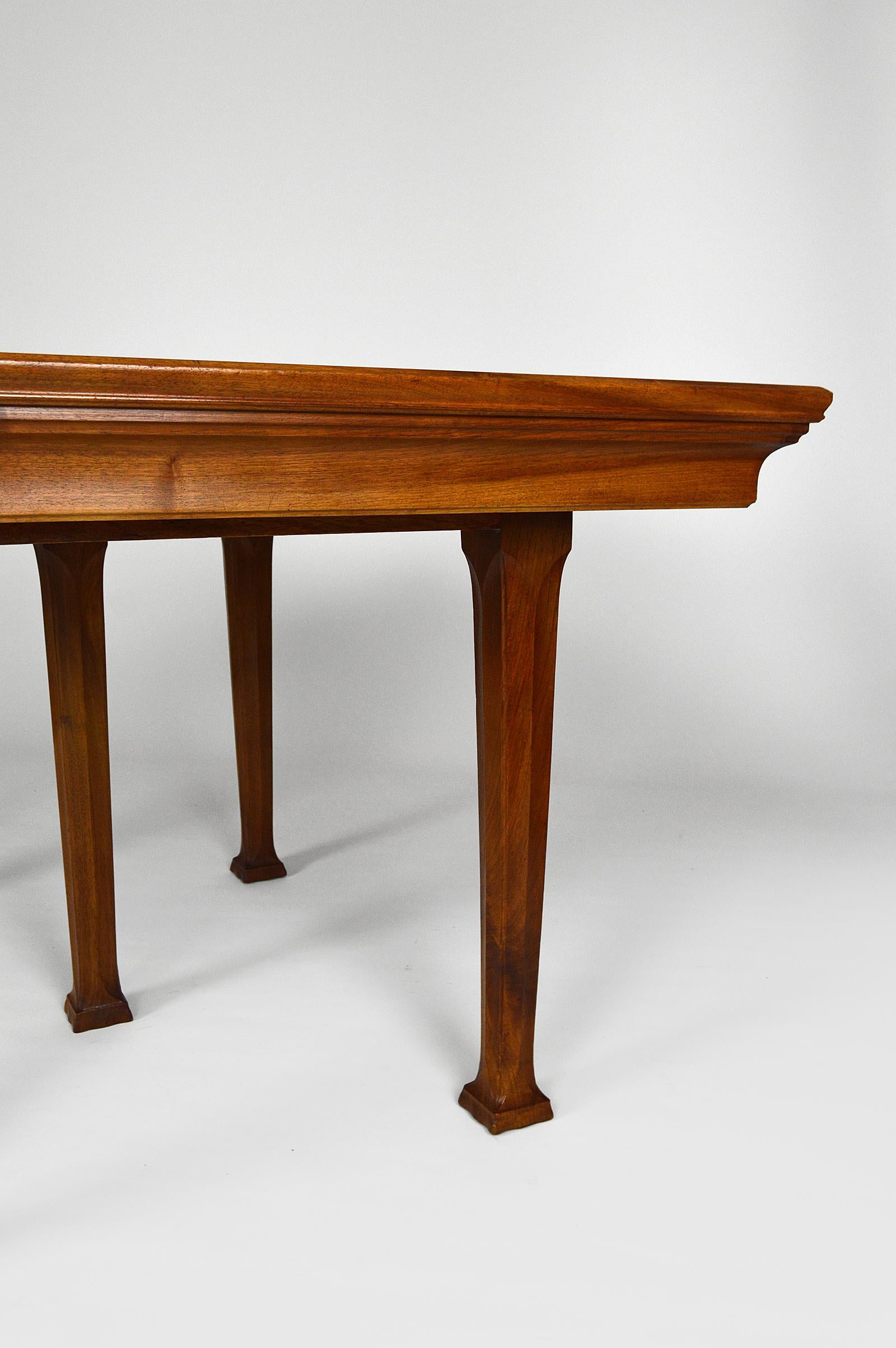 Art Nouveau Carved Walnut Dining Table, circa 1905, Attributed to Georges Nowak For Sale 3