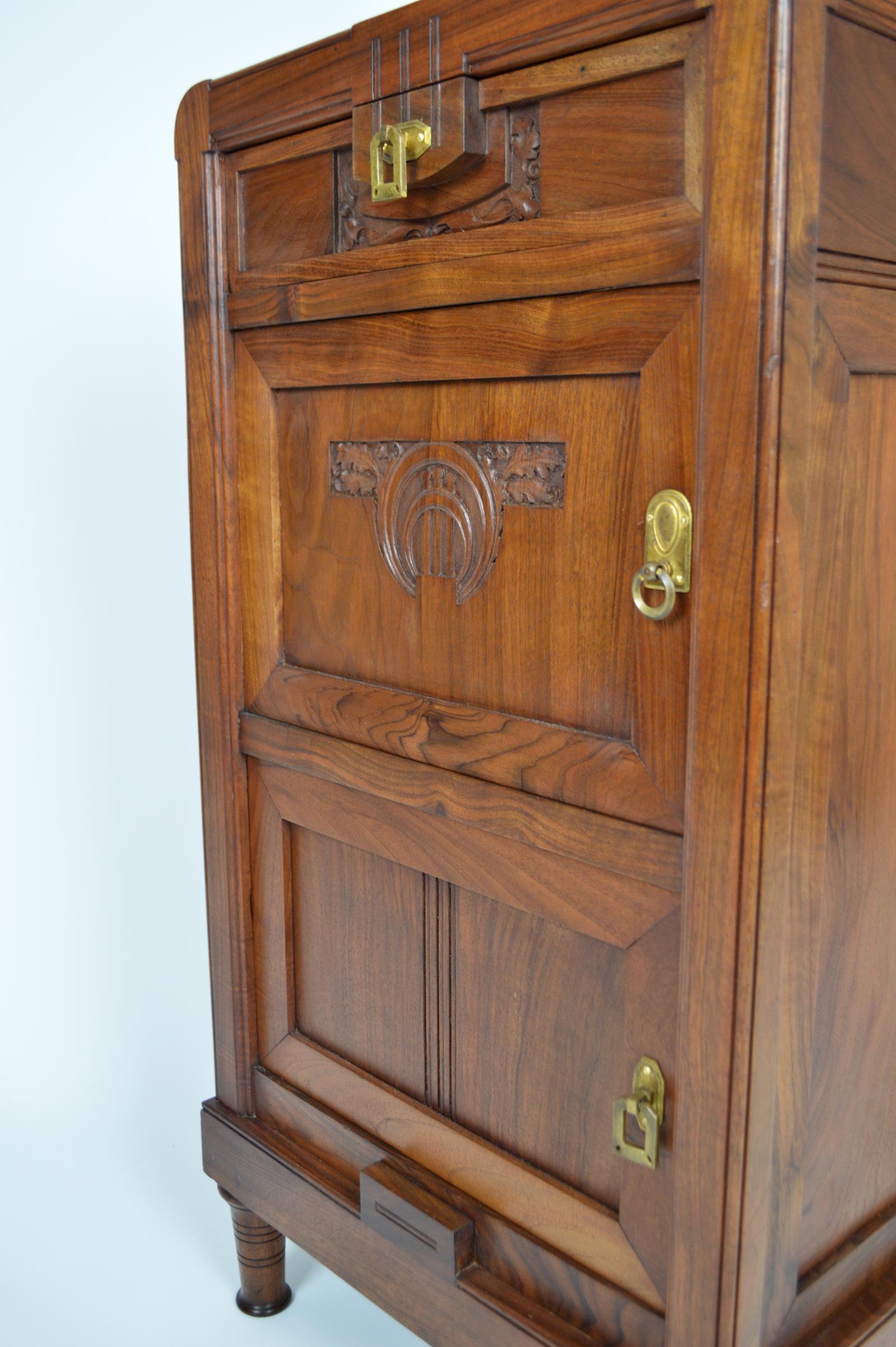 Art Nouveau Carved Walnut Nightstand / Bedside Table with Marble Top, circa 1900 For Sale 1