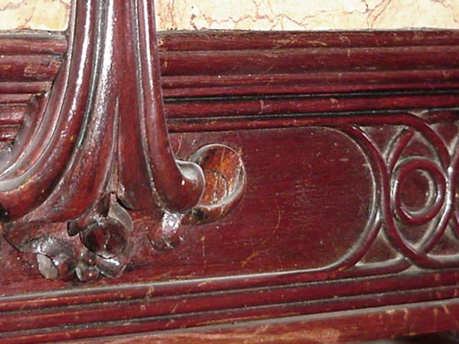 Art Nouveau Carved Walnut (Noyer sculpté)  Meuble de salon incrusté et vernissé de Louis Majorelle en vente 3