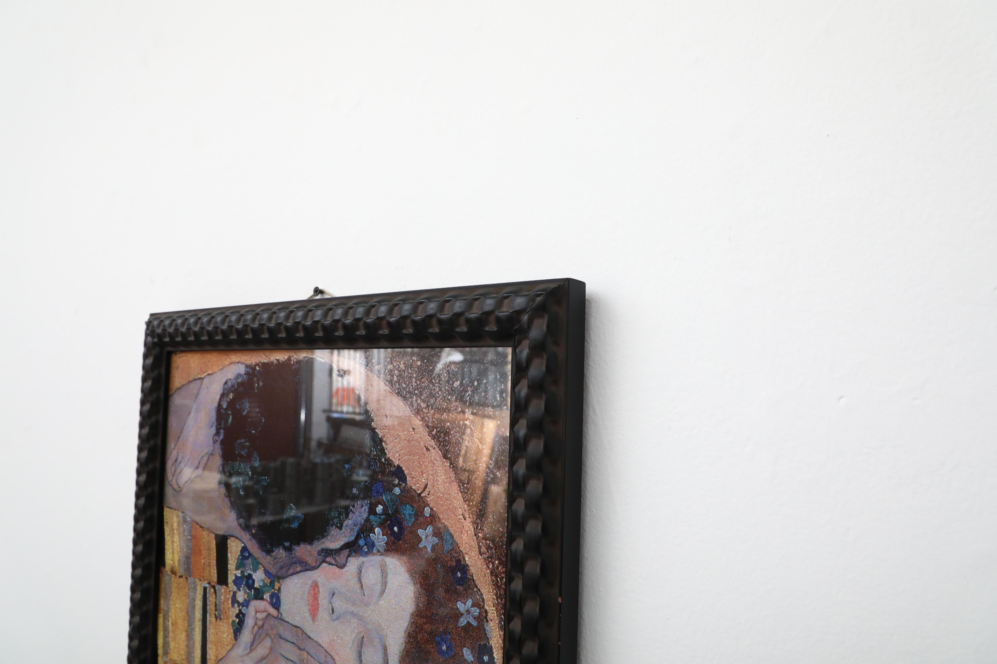 Marco de madera tallada Art Nouveau con grabado de Klimt de 
