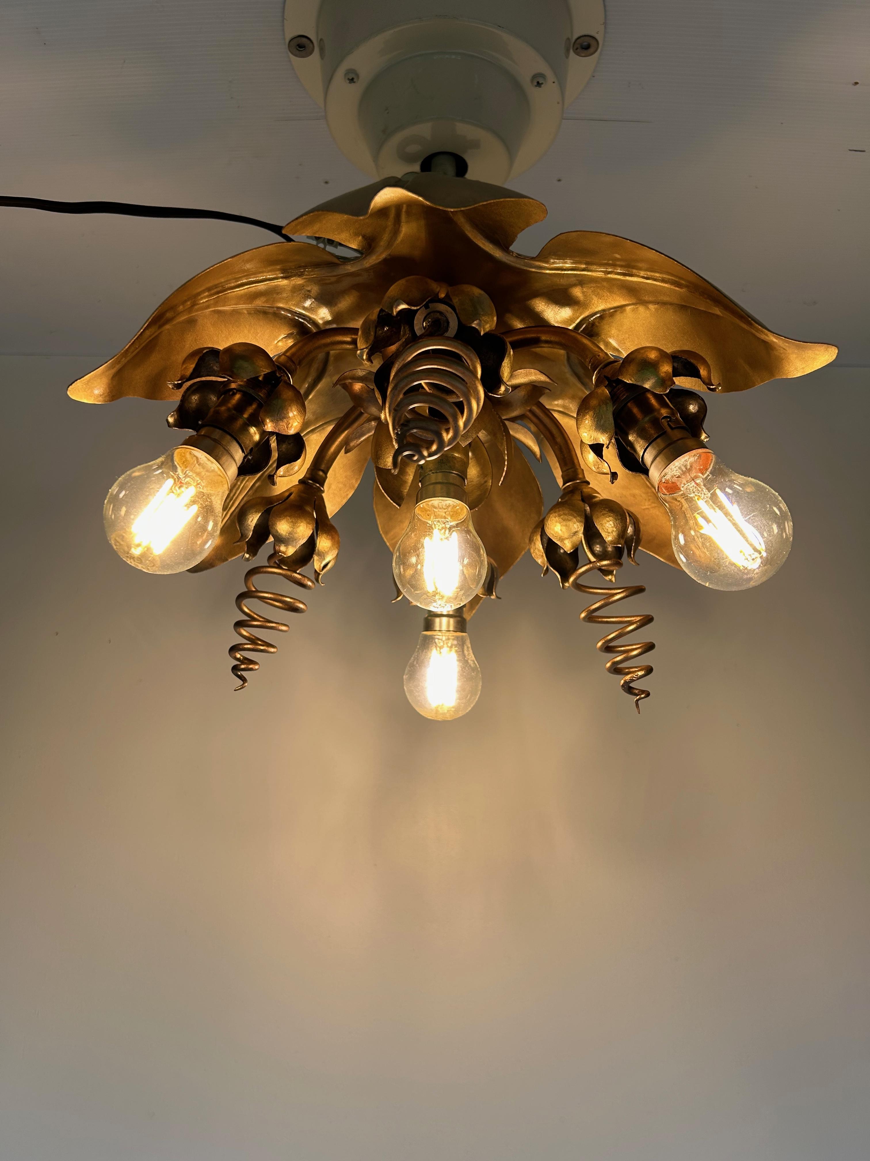 Lampada da soffitto a sospensione in stile liberty nel gusto di Was Benson in vendita 2