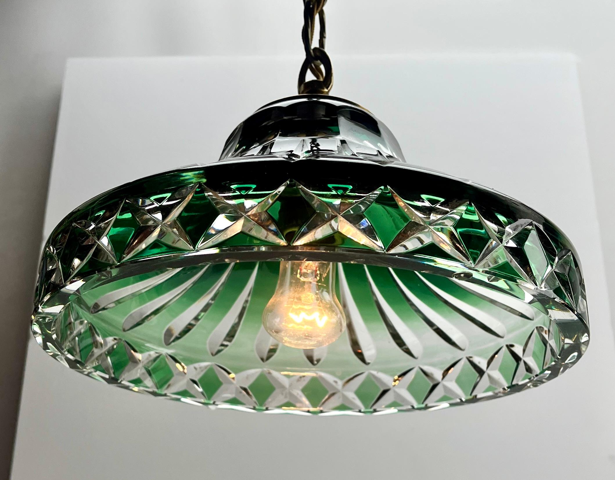 Lampada da soffitto Art Nouveau, Val Saint Lambert Belgio, paralume in cristallo, anni '30 In condizioni buone in vendita a Verviers, BE