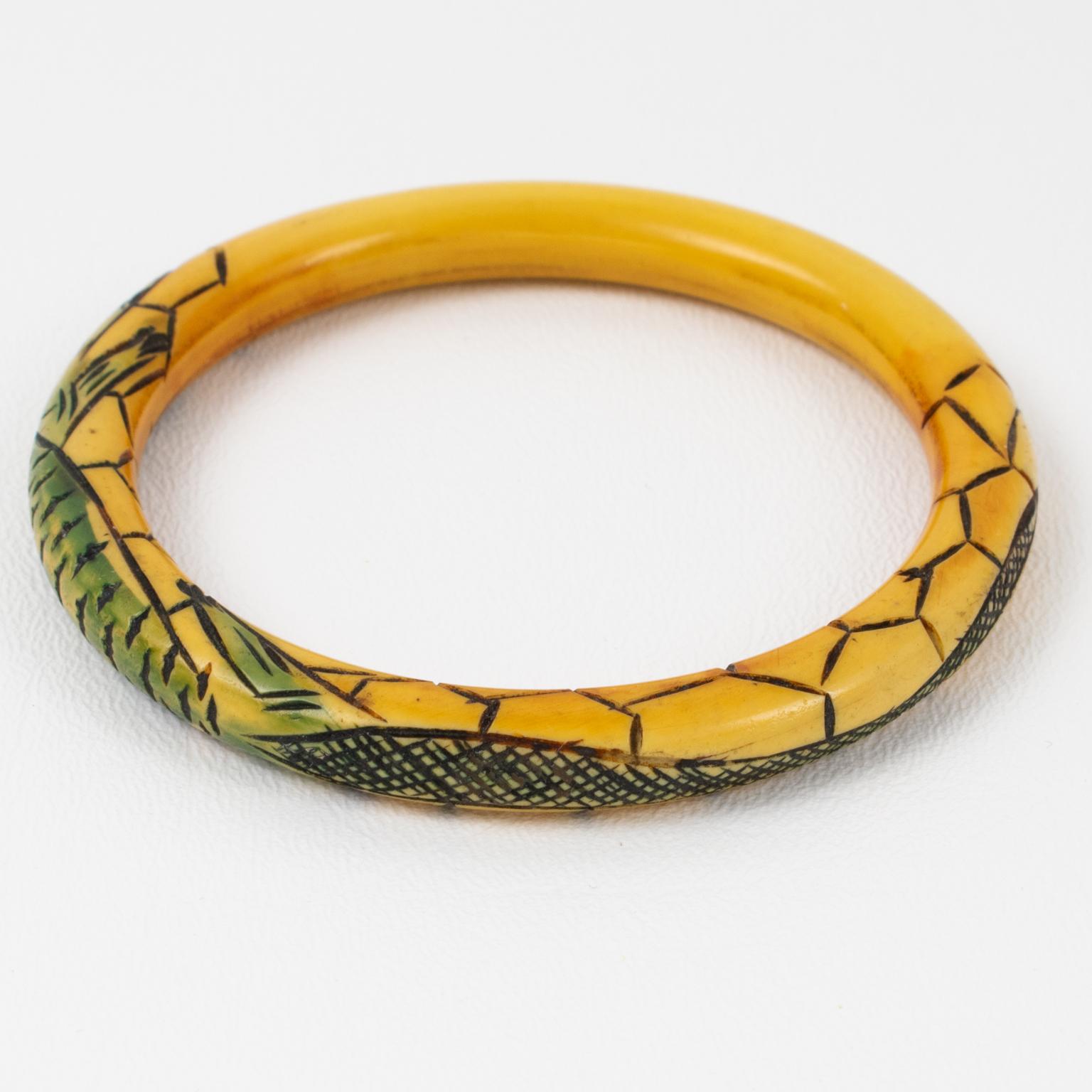 Art nouveau Bracelet jonc Art Nouveau en celluloïd avec motif lézard en vente