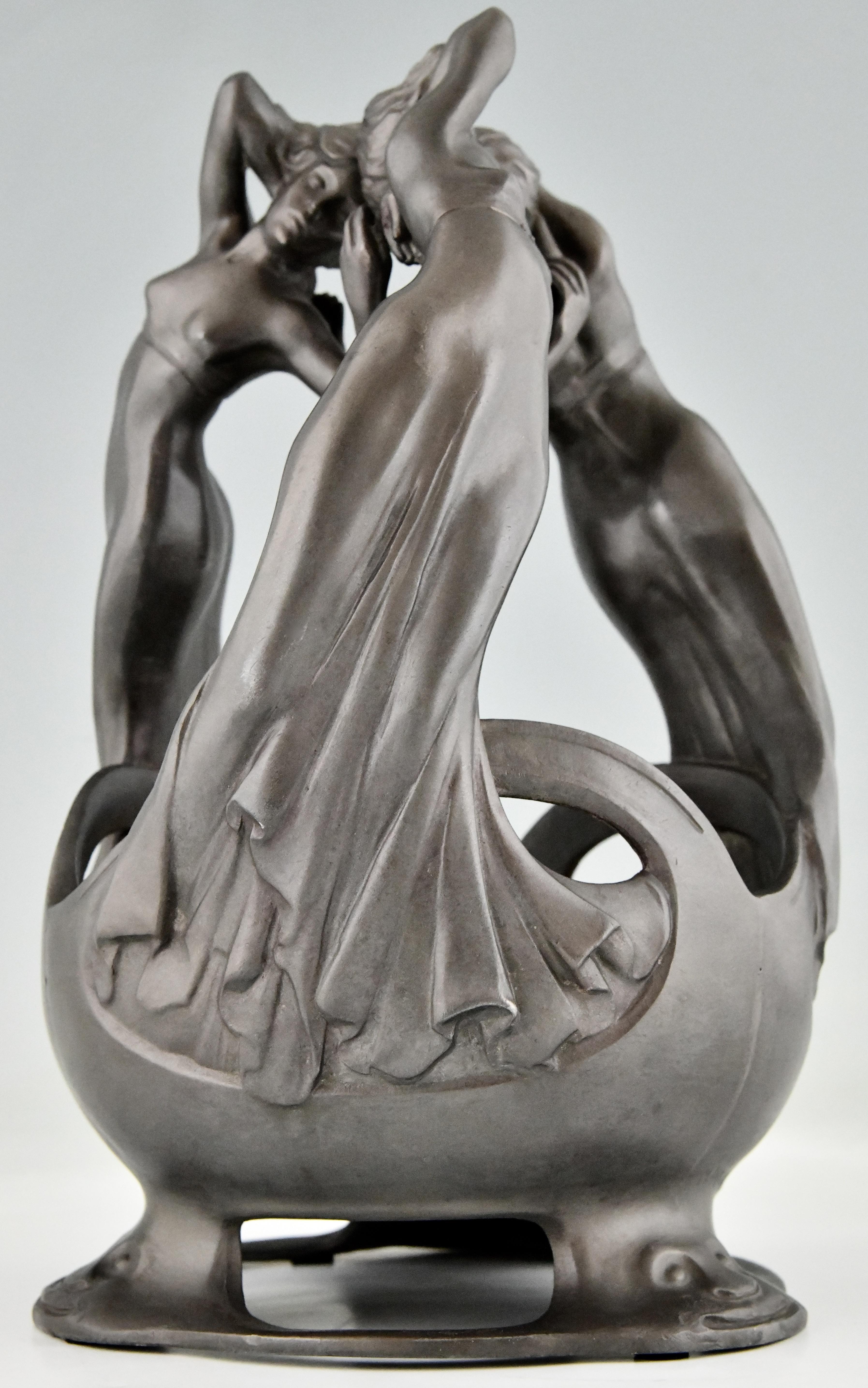 20th Century Art Nouveau Centerpiece with 3 Dancing Ladies by Maurice Maignan, France, 1900 For Sale