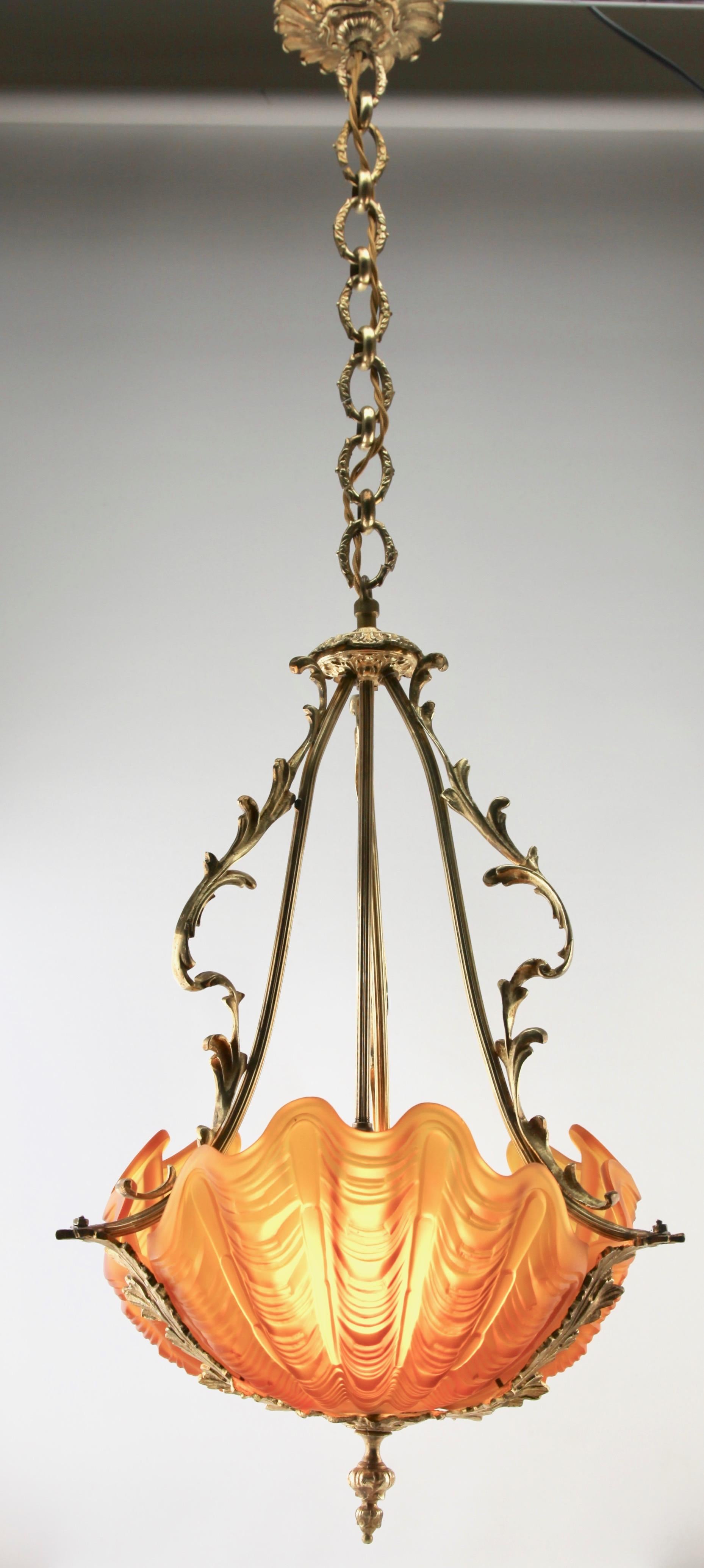 Art Nouveau Central Pendant Lamp Whit Three Clam Shells and Framework of Brass 8