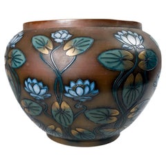 Art Nouveau Cachepot De Cerámica Con Motivo De Loto De Sarreguemines, Siglo XX