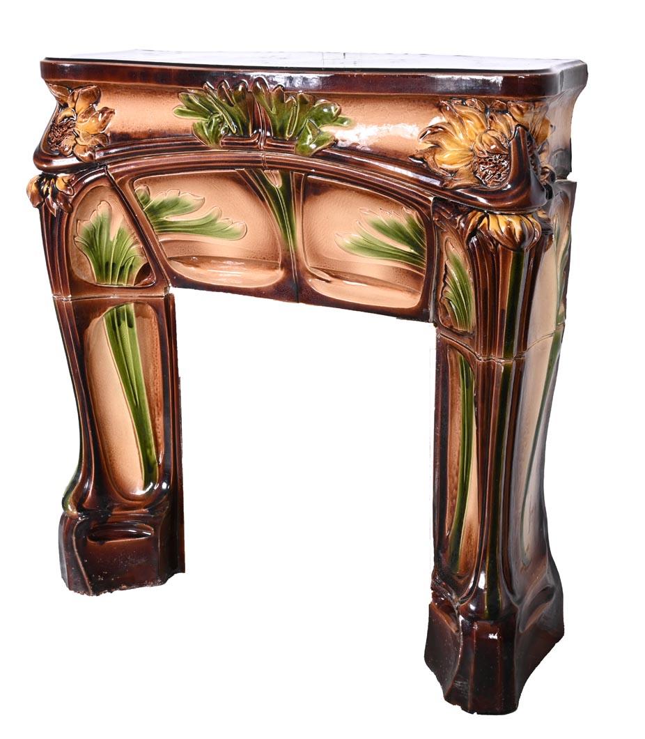 Art Nouveau Ceramic Fireplace with Sunflowers – MANUFACTURE DE VITRY-LE-FRANÇOIS Cerámico en venta