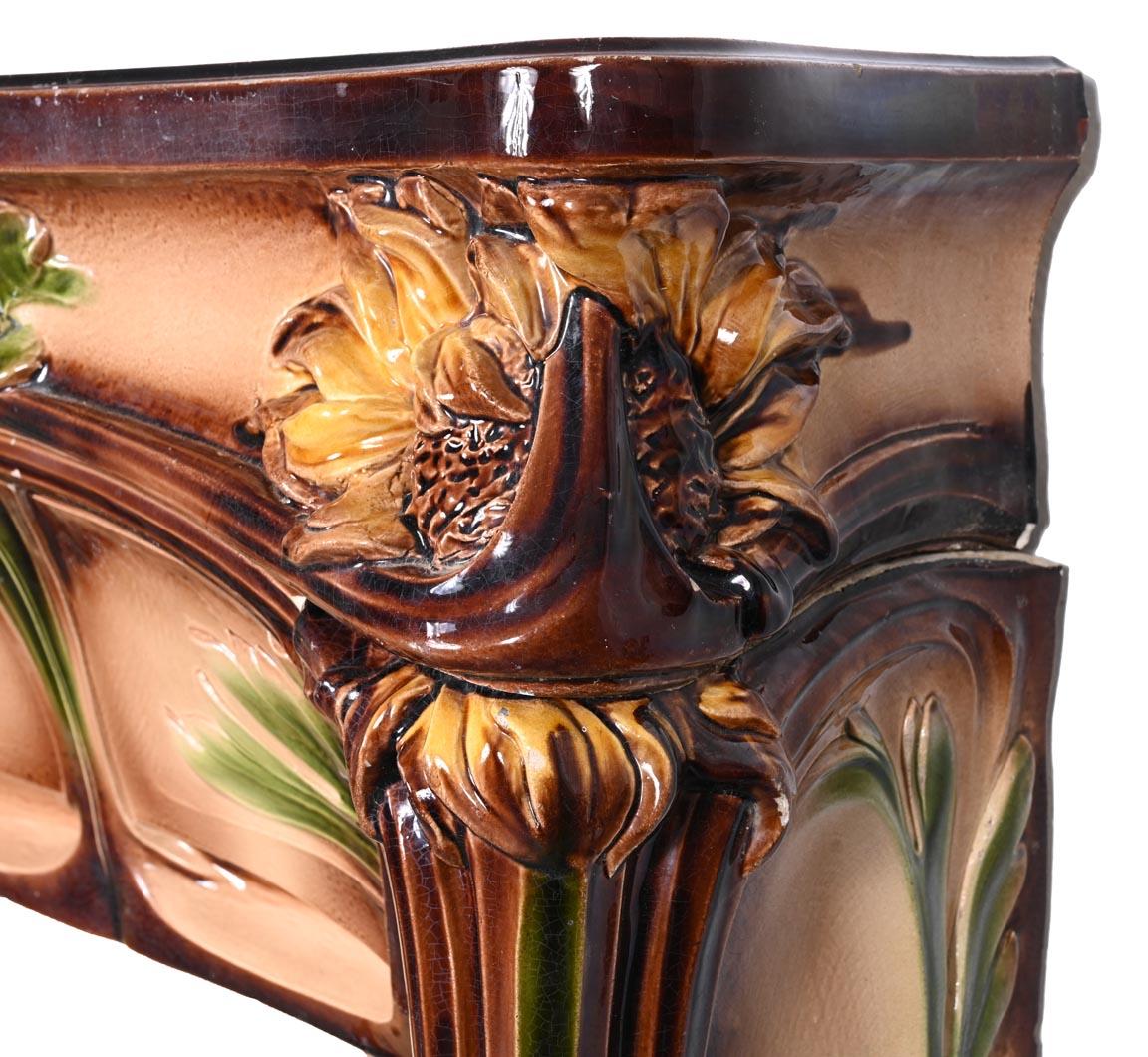 Art Nouveau Ceramic Fireplace with Sunflowers – MANUFACTURE DE VITRY-LE-FRANÇOIS en venta 1