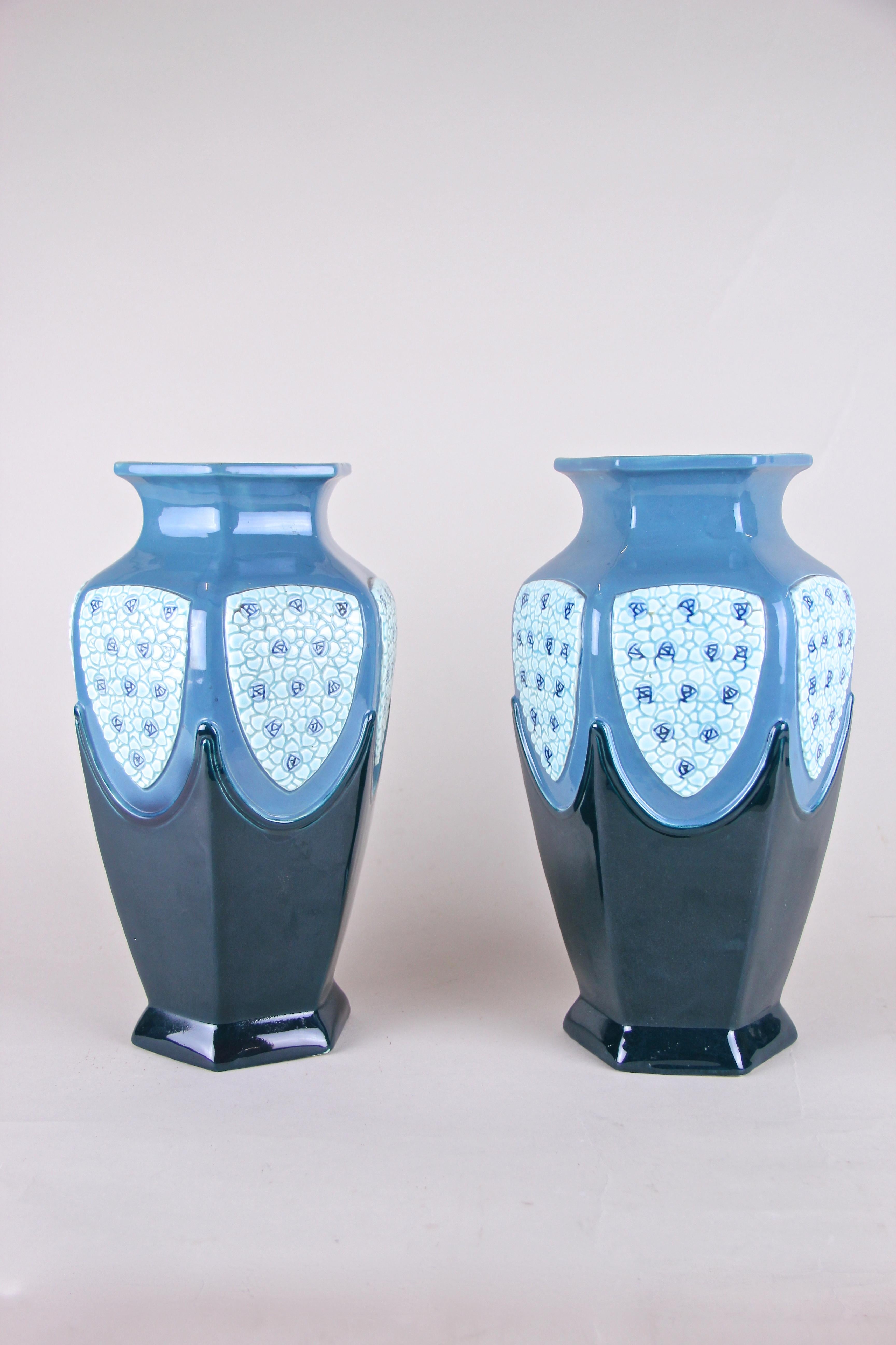 Art Nouveau Ceramic Garniture/ Set of Vases by Eichwald, Bohemia, circa 1915 7
