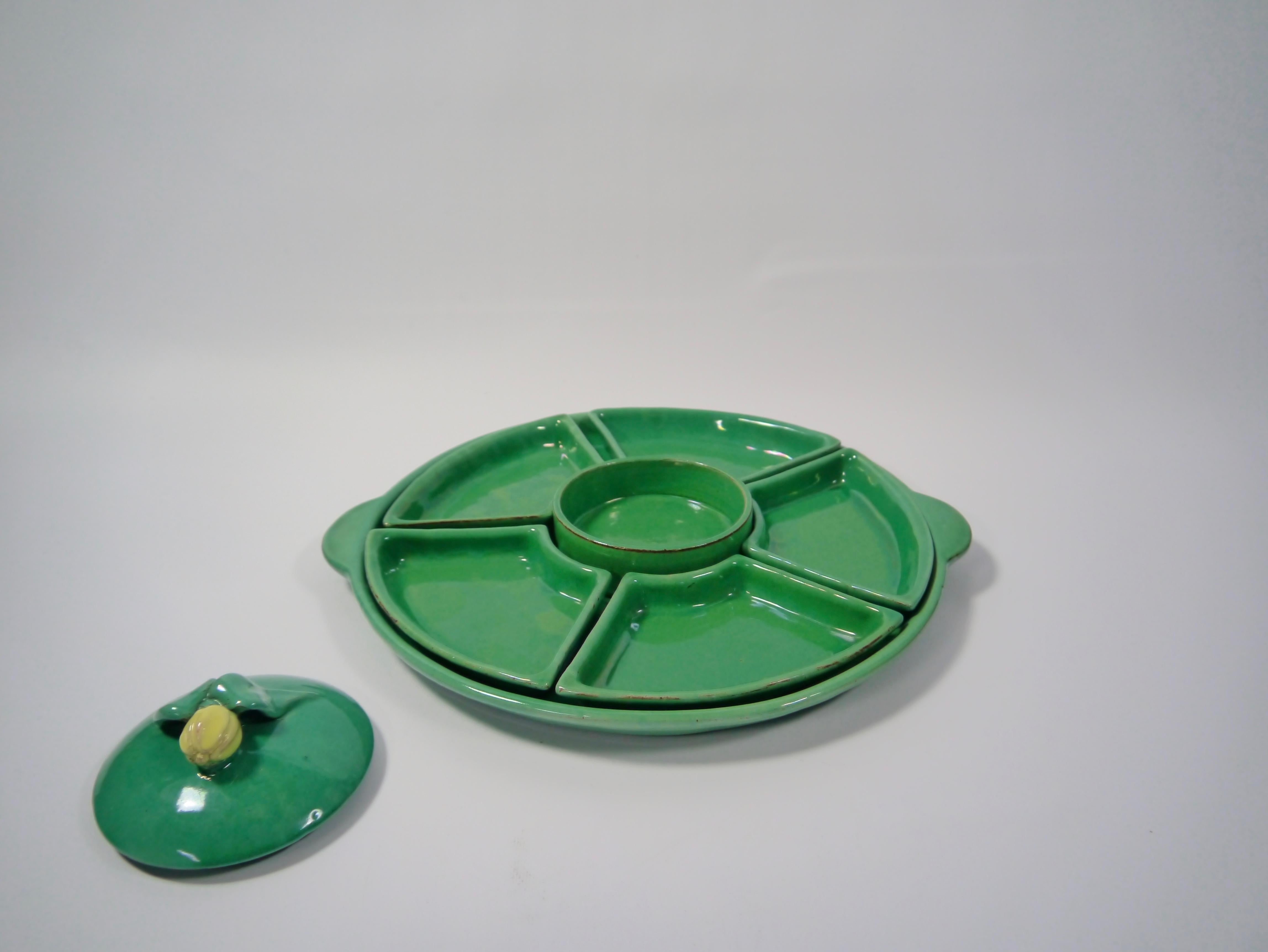Vernissé Plat de service en céramique Art nouveau d'Andreas Schneider:: Norvège:: années 1910 en vente