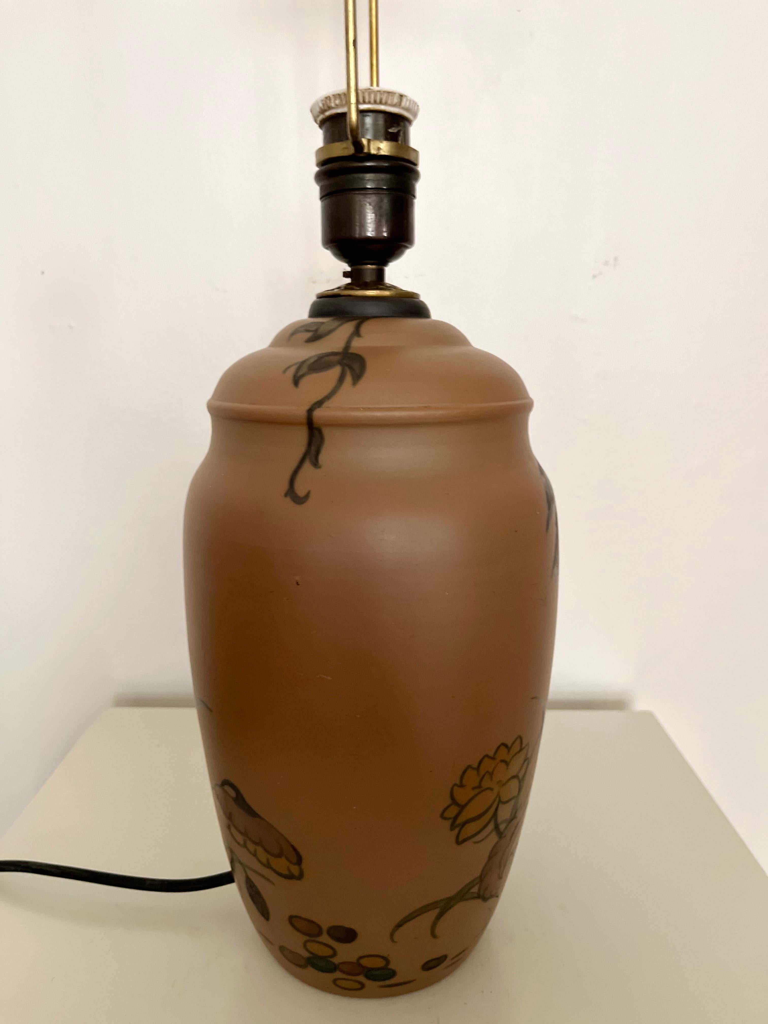 Lampe de table en céramique Art Nouveau décorée à la main par L. Hjorth, Danemark, années 1930 en vente 1