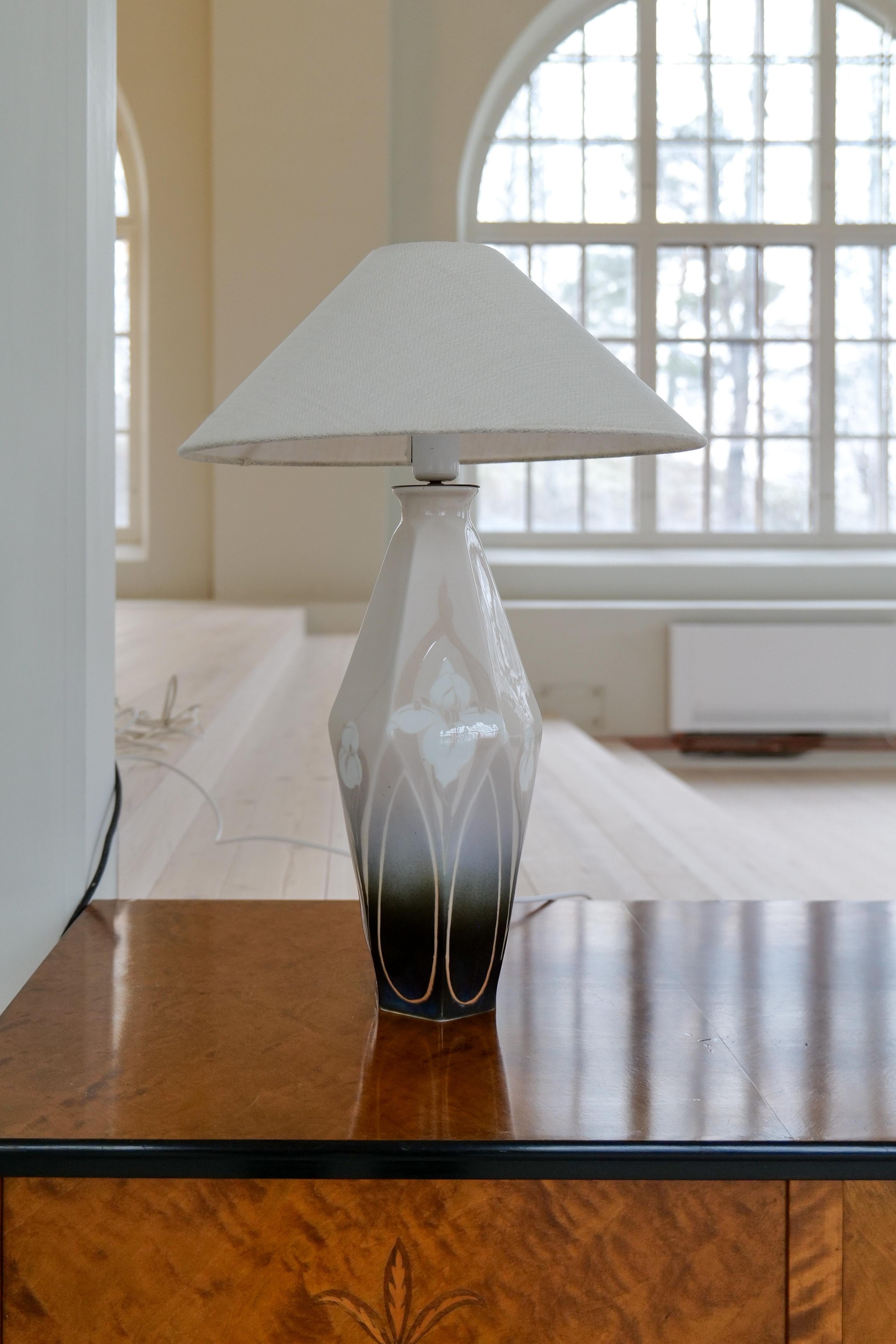 Art Nouveau Ceramic Table Lamp Rörstrand Sweden, 1900 principios del siglo XX en venta