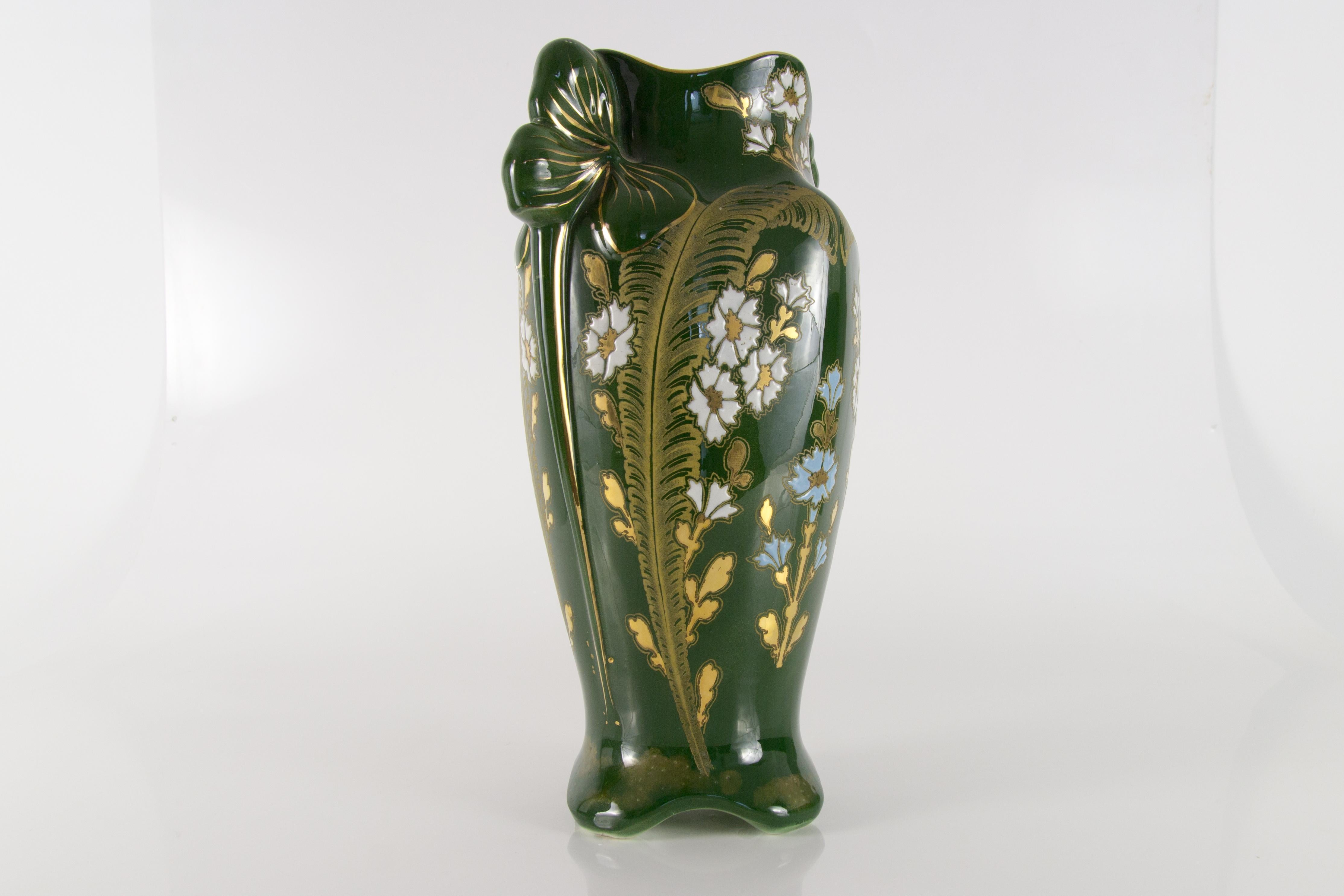 Art Nouveau Green Ceramic Vase, circa 1920 1