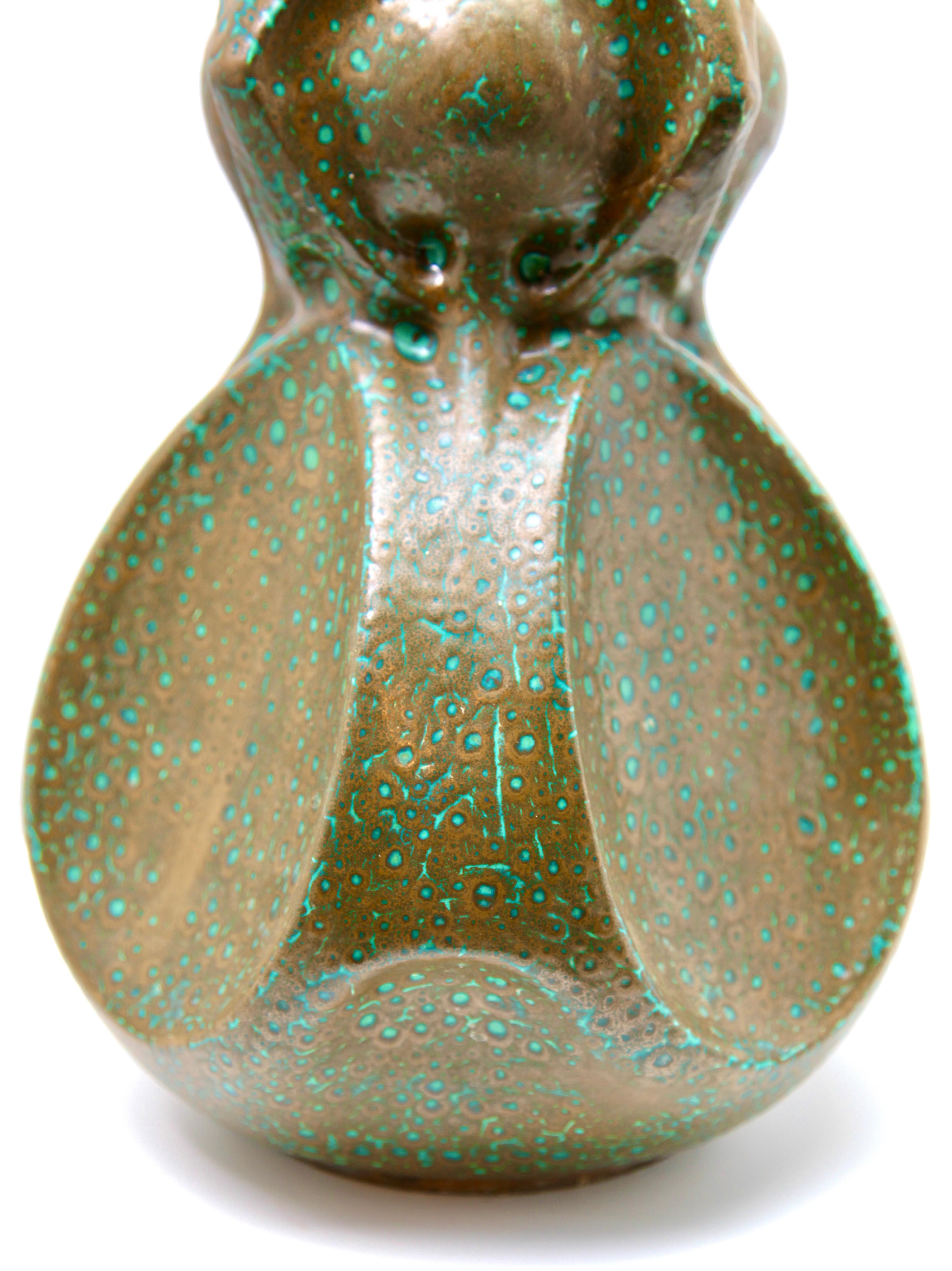 Early 20th Century Art Nouveau Ceramic Vase Stamped 0507 Austria Excellent Condition For Sale