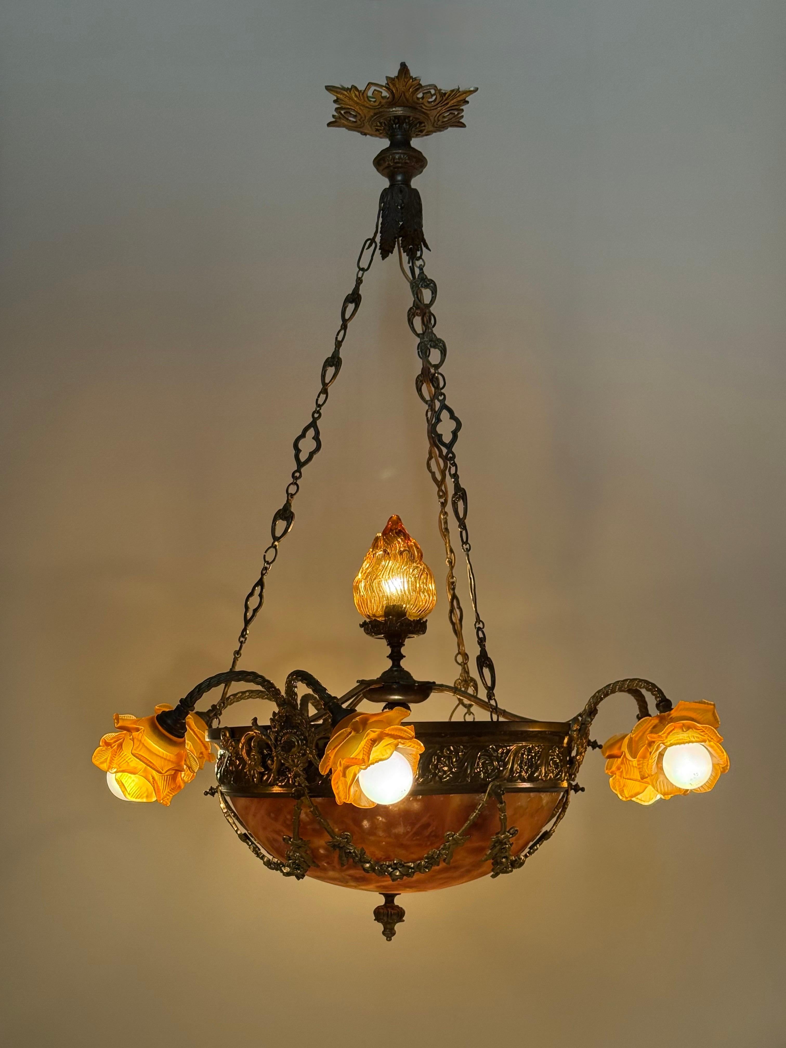 Art Nouveau Chandelier Made of Amber Alabaster and Glass Flowers, France For Sale 12