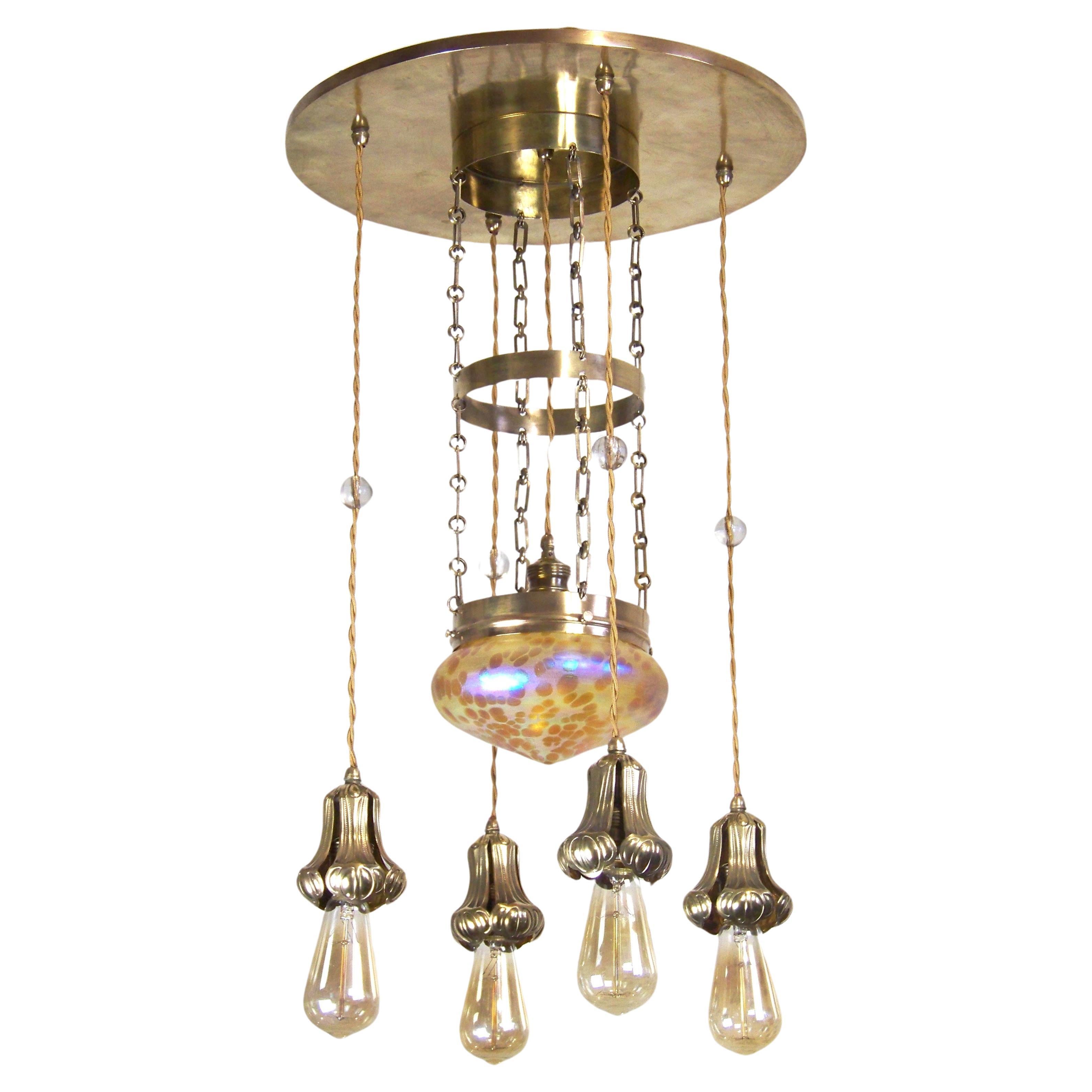 Lustre Art Nouveau avec abat-jour irisé, Loetz en vente