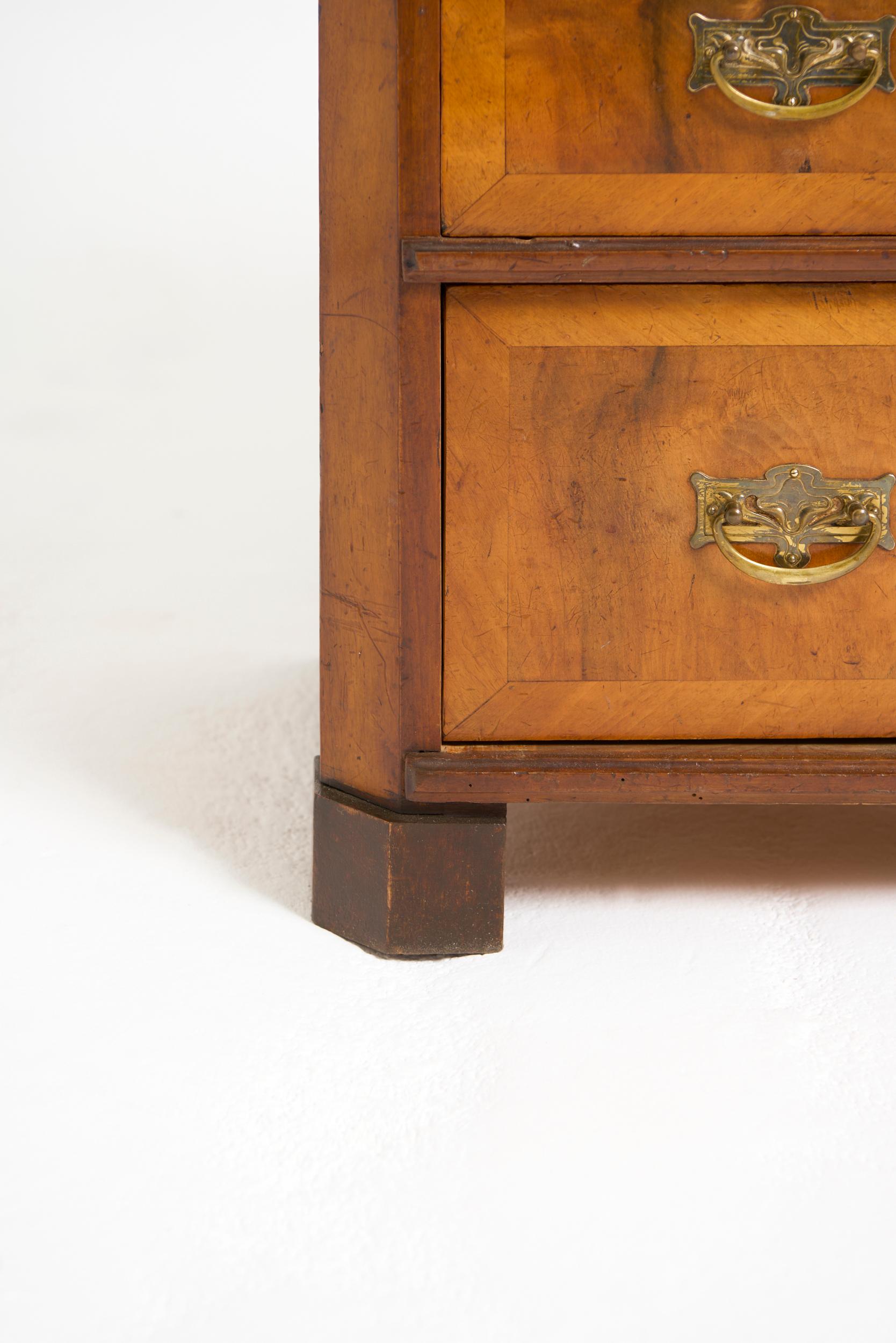 Commode Art Nouveau en vente 5