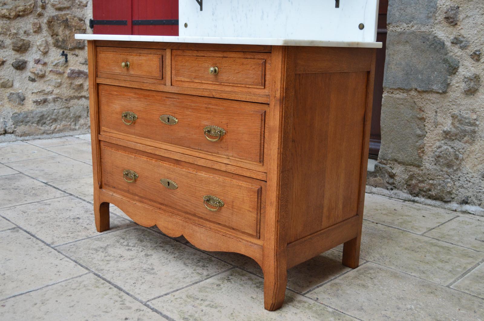 Art Nouveau Chest of Drawers in Carved Oak, France, circa 1910 For Sale 8