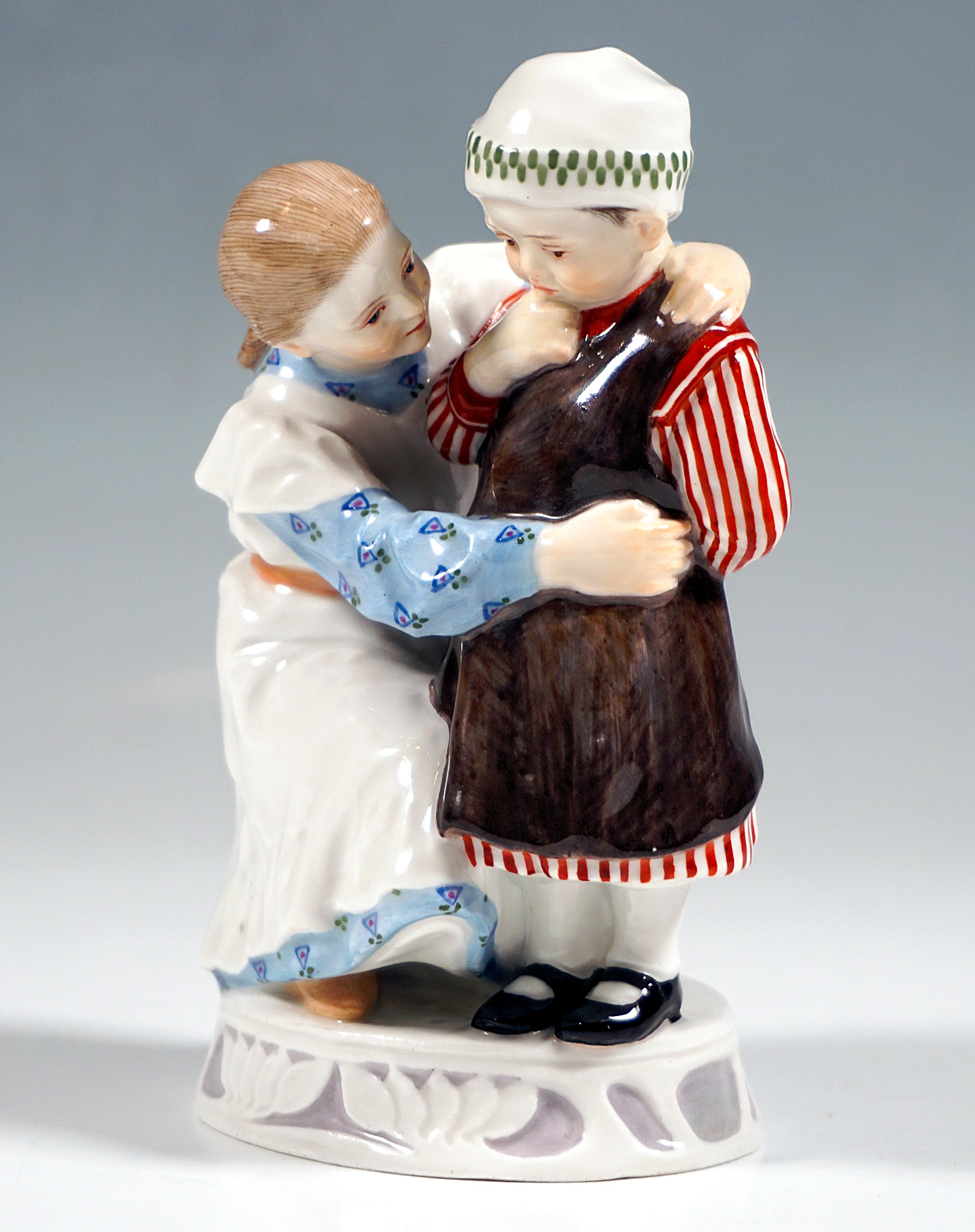 Early 20th Century Art Nouveau Children Group Girl With Child A. Koenig, Meissen Germany, c 1905 For Sale