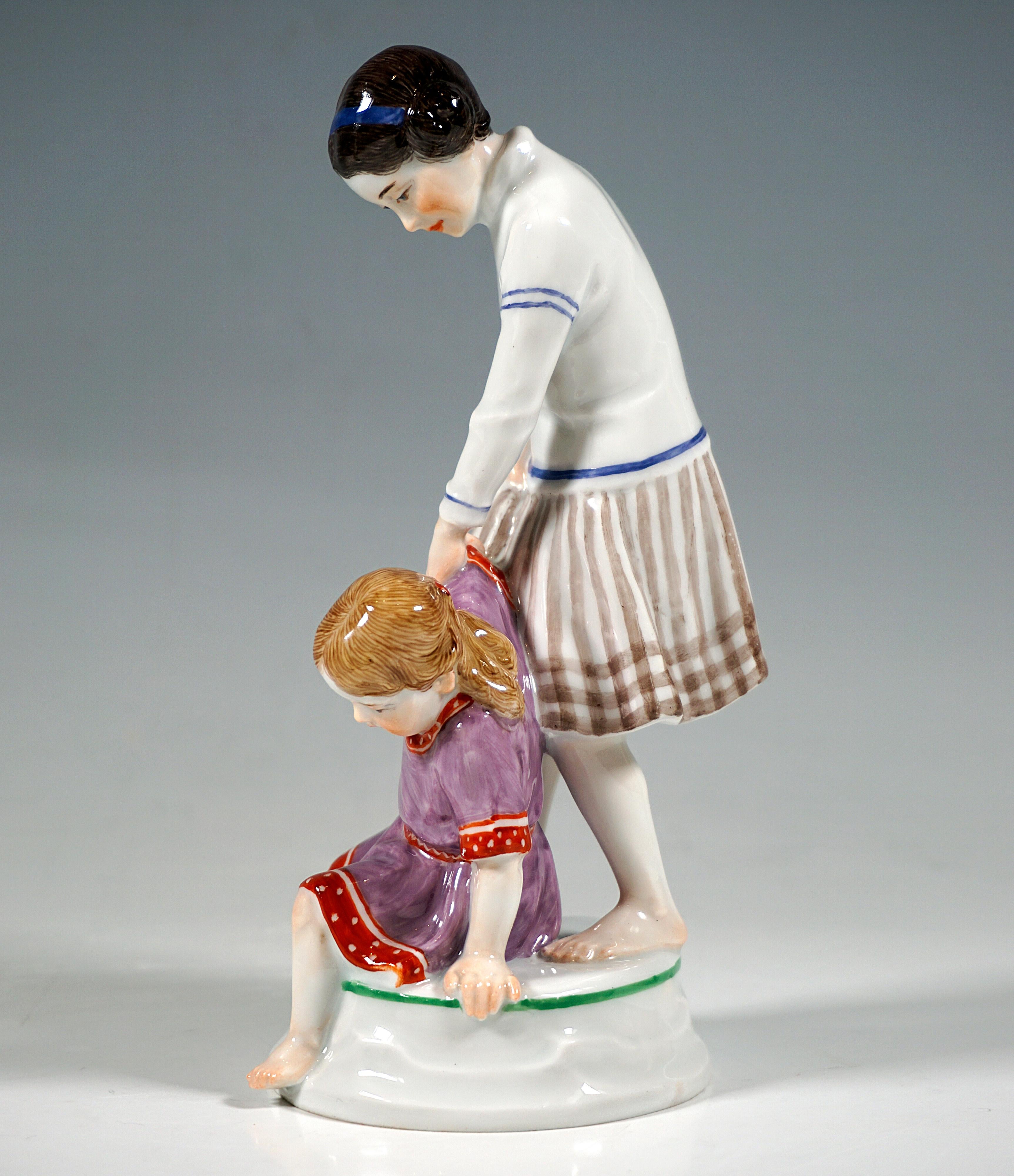 Hand-Crafted Art Nouveau Children Group 'Two Girls', by A. Koenig, Meissen Germany, ca 1912 For Sale