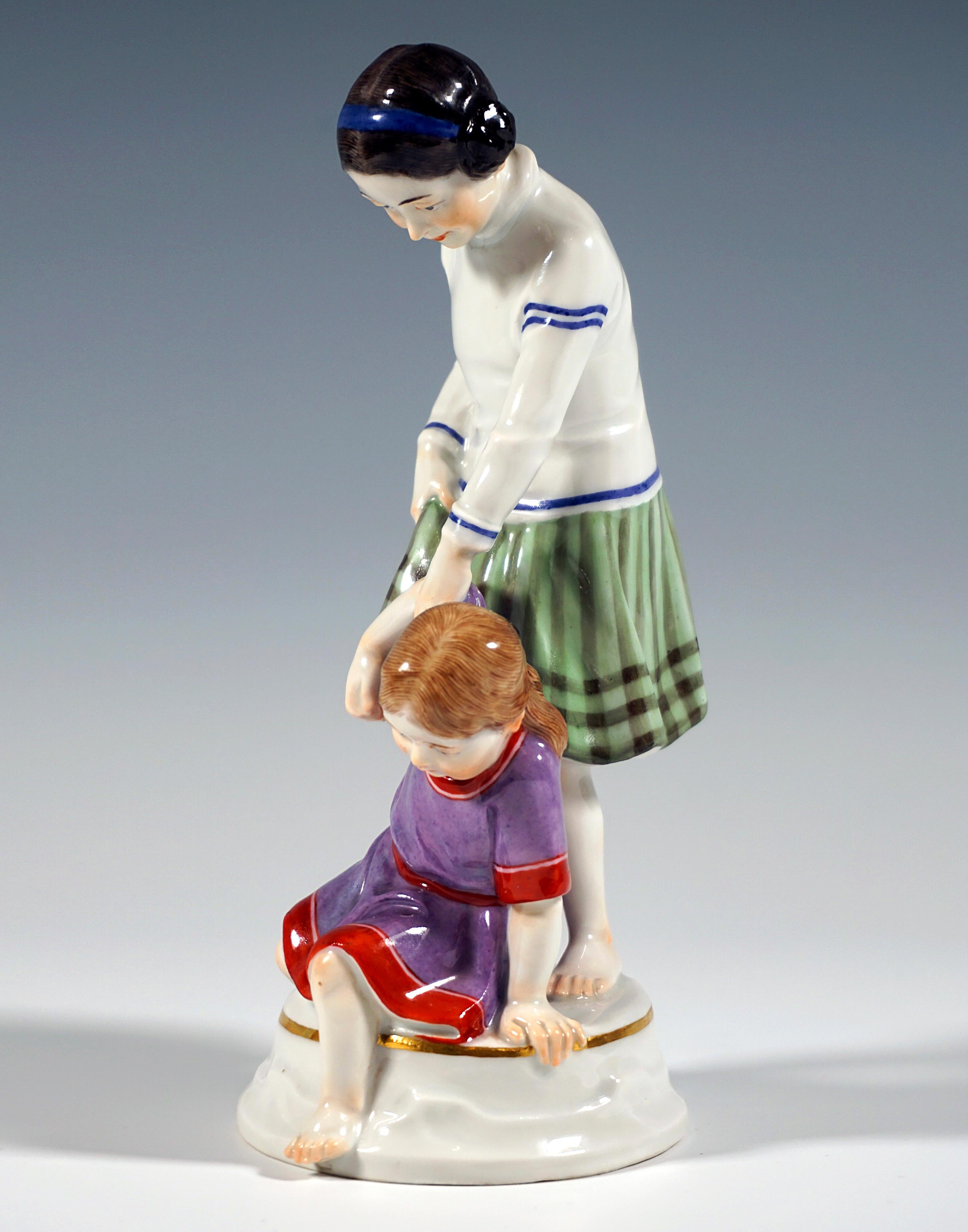 Art Nouveau Children Group 'Two Girls', by A. Koenig, Meissen Germany, ca 1940 In Good Condition For Sale In Vienna, AT