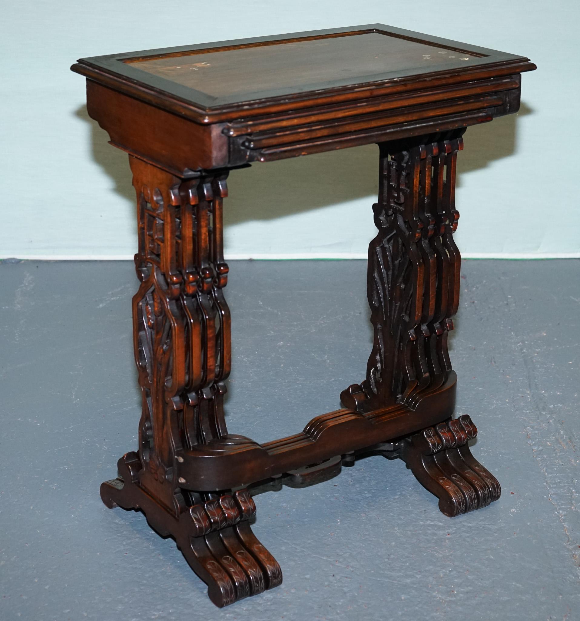 19th Century ART NOUVEAU CHINESE EXPORT NESTiNG TABLES PIERCED FRETWORK BONE & ABALONE C 1900 For Sale