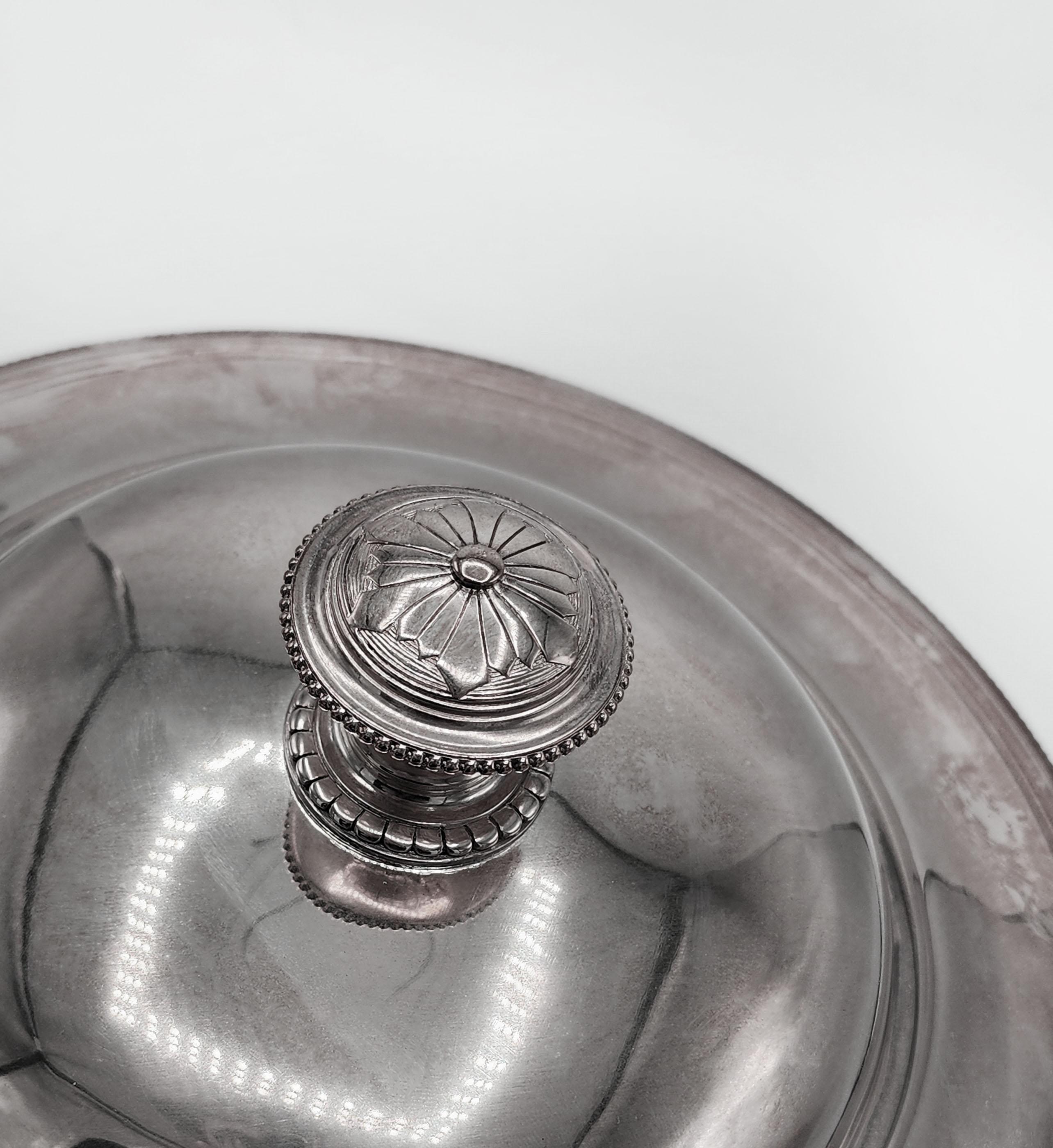 Sopera Art Nouveau Christofle de metal plateado en venta 1