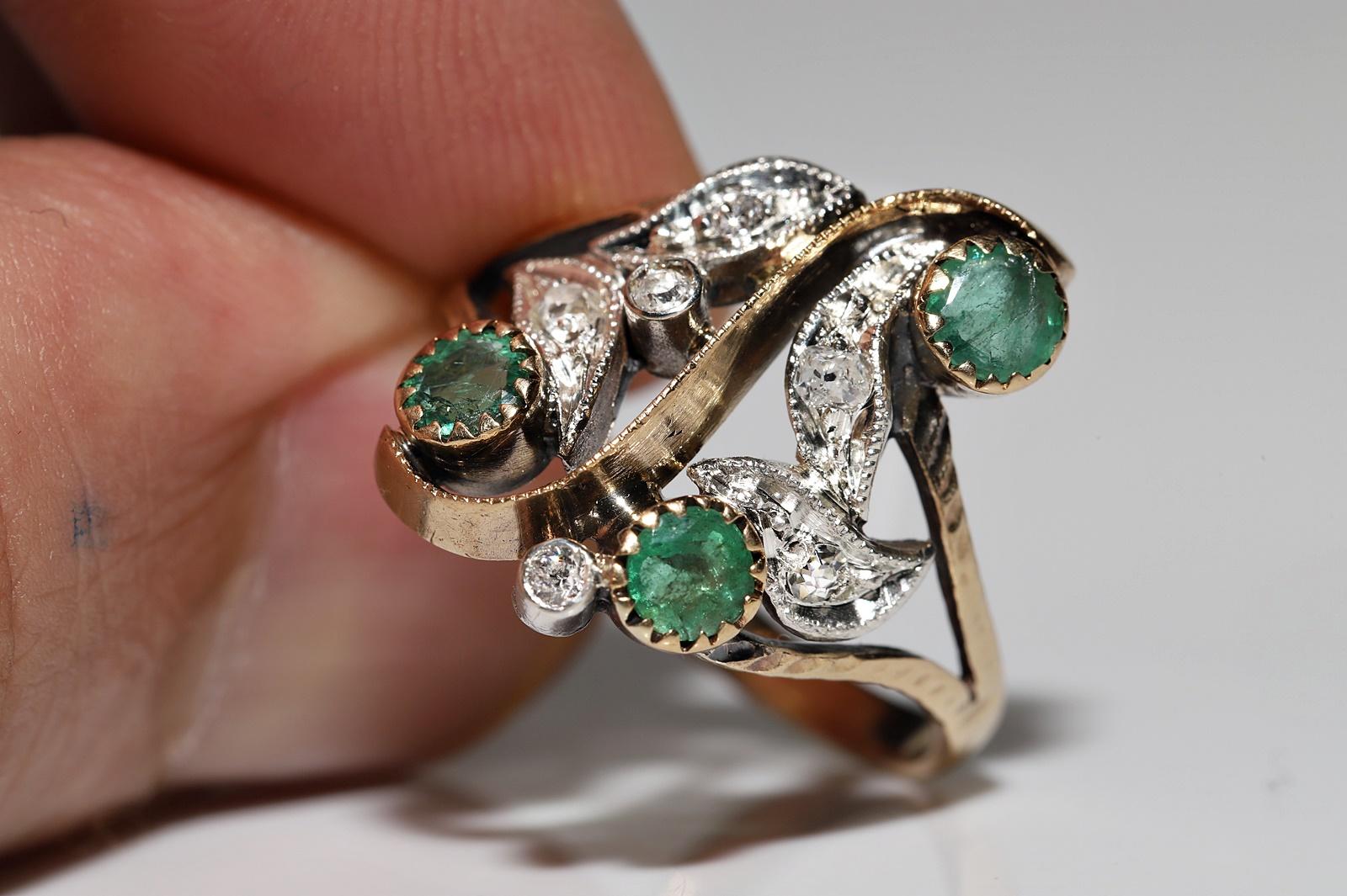 Art Nouveau Circa 1900s 18k Gold Top Silber Natürlicher Diamant und Smaragd Ring im Angebot 11