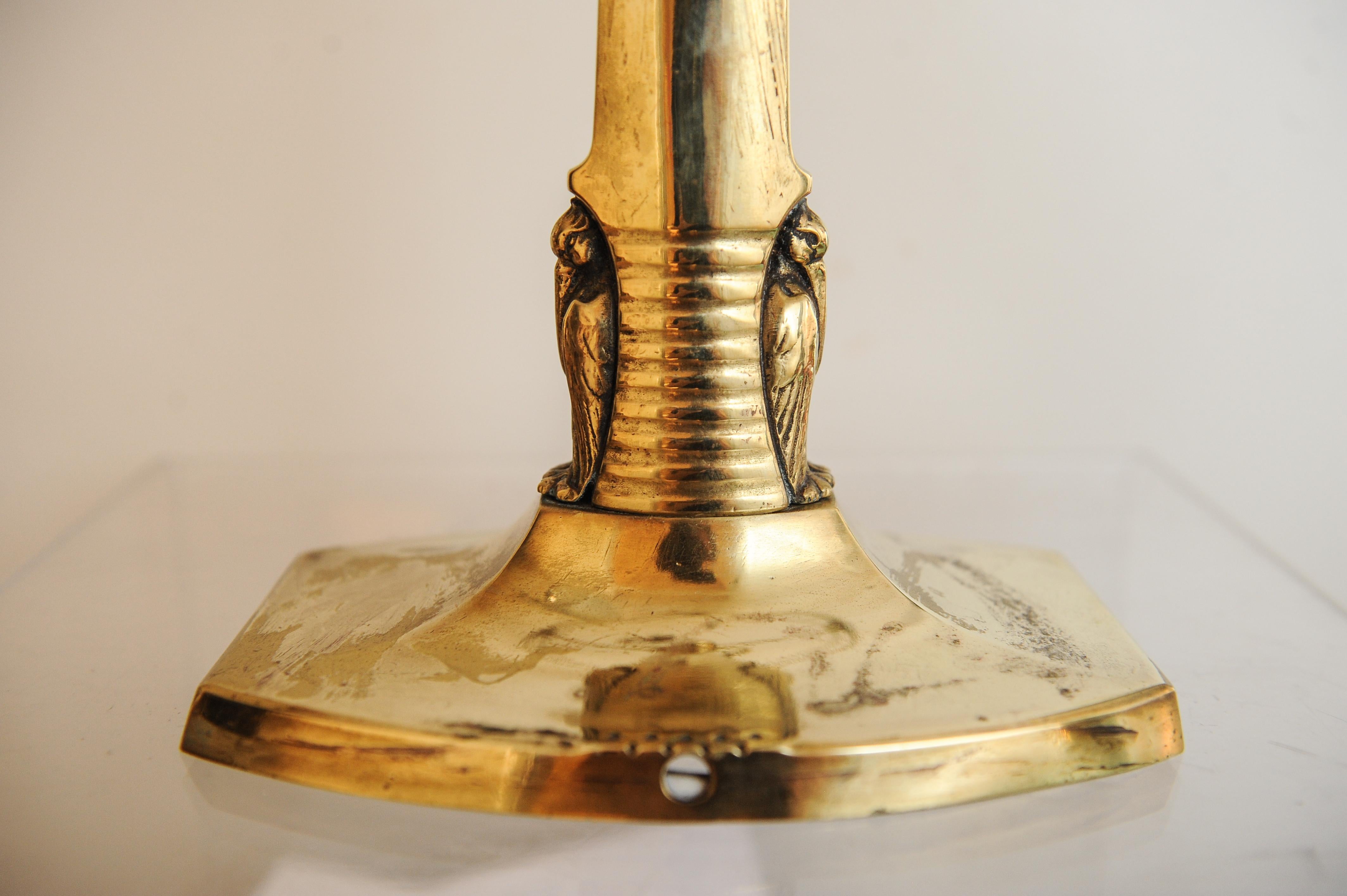 Art Nouveau circa 1930 Stiffel Brass Desk, Table Lamp With American Bald Eagles For Sale 2