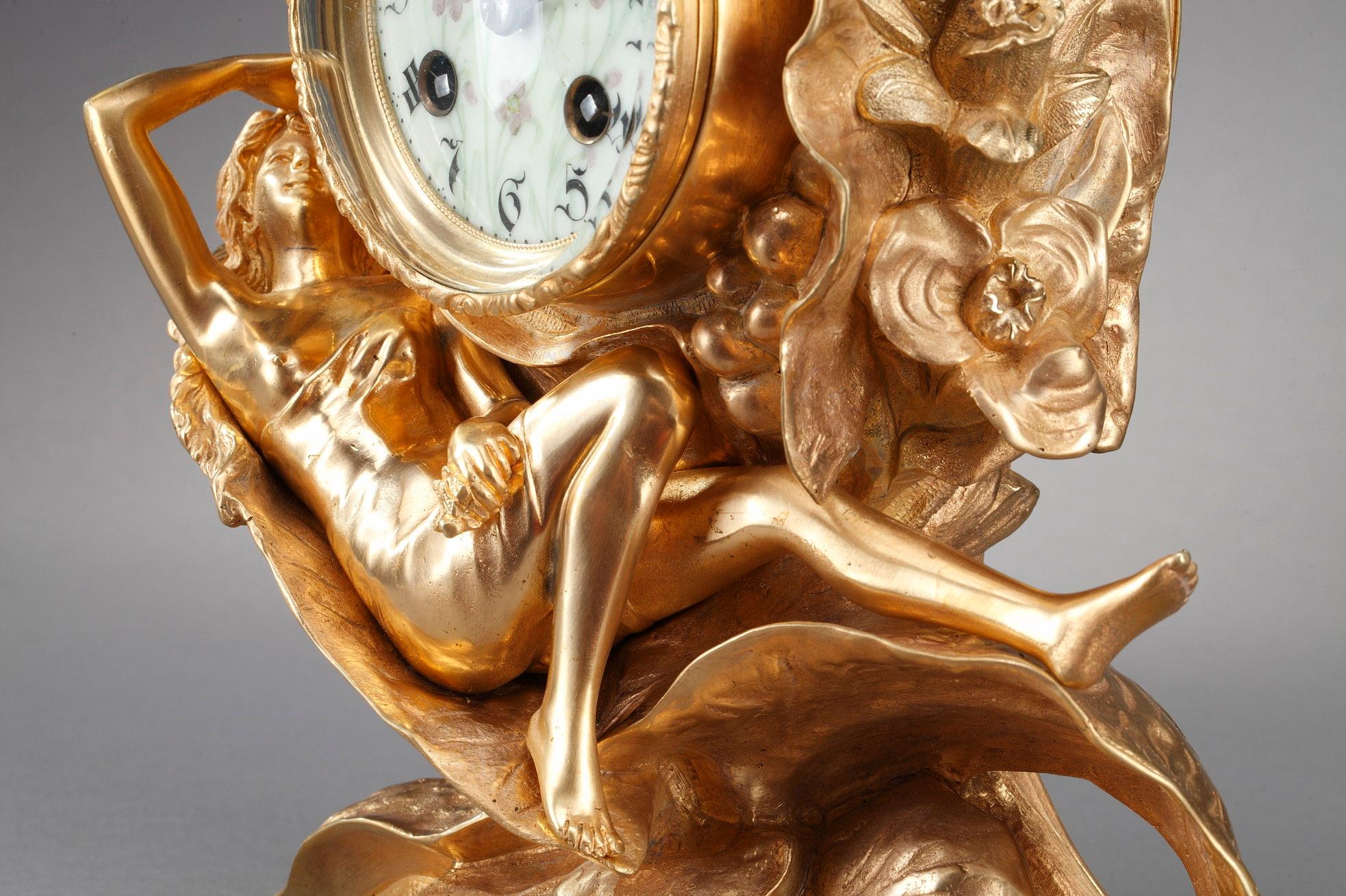 Art Nouveau Clock in Gilt Bronze around 1900 6