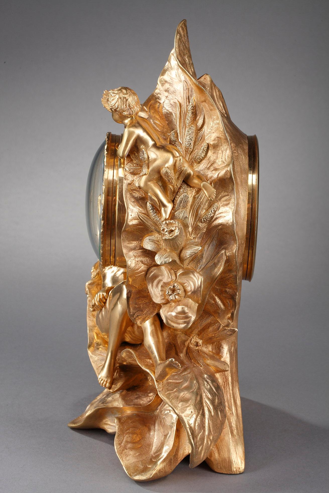 Art Nouveau Clock in Gilt Bronze around 1900 7