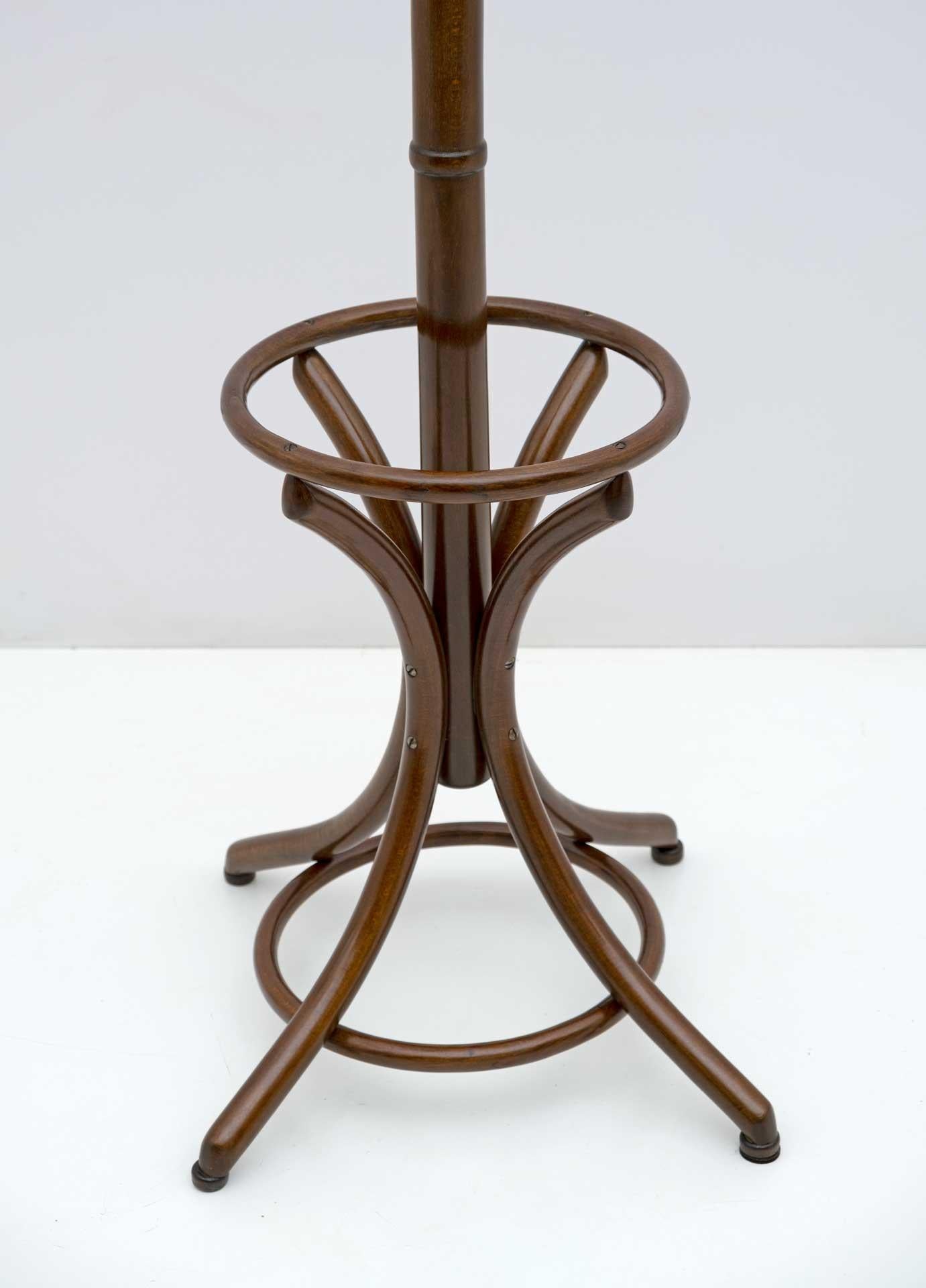 Art Nouveau Clothes Hangers with Umbrella Stand by Thonet, Vienna In Good Condition In Puglia, Puglia