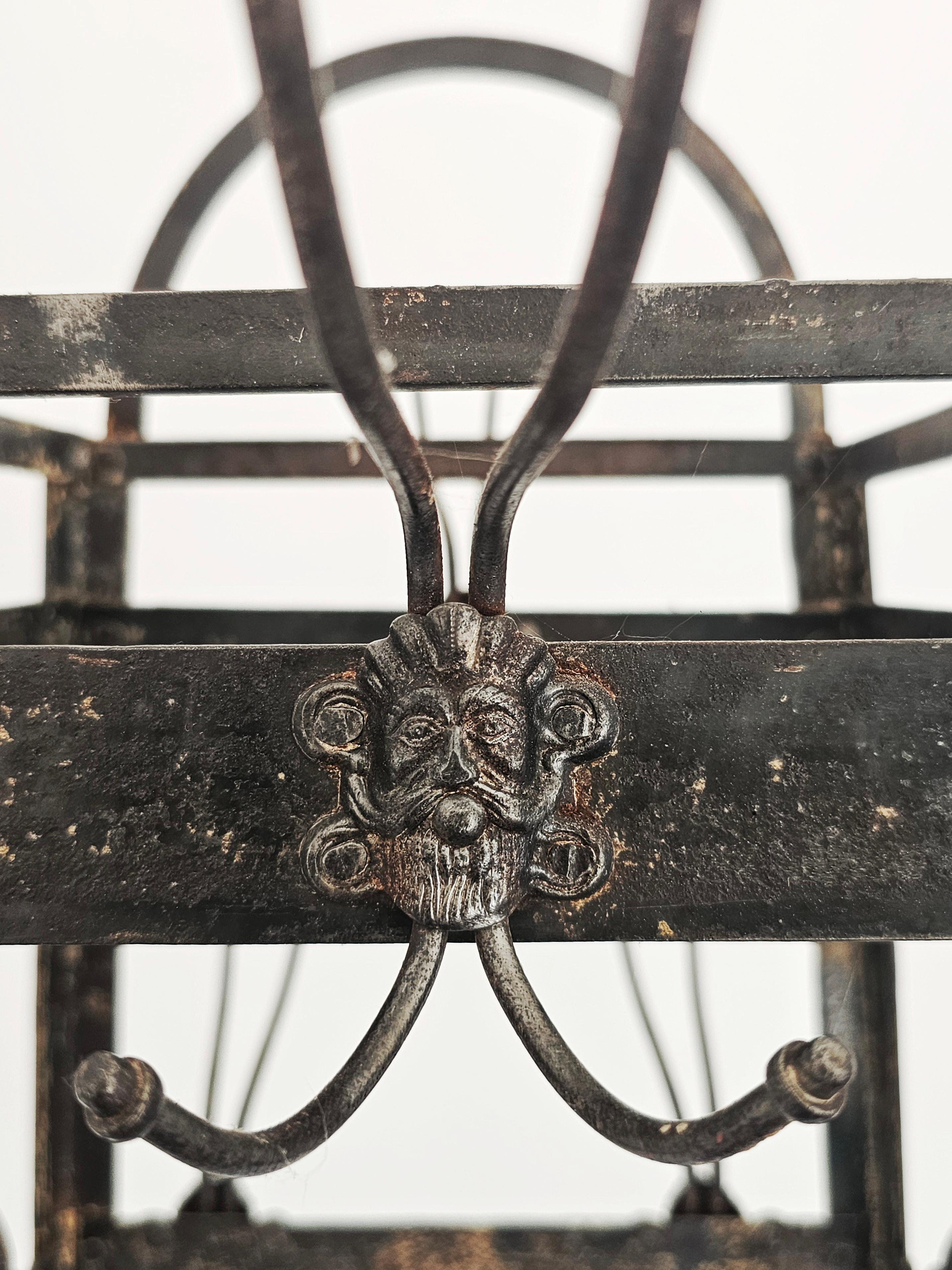 Ferro battuto Appendiabiti Art Nouveau in ferro battuto // Francia 1910s in vendita