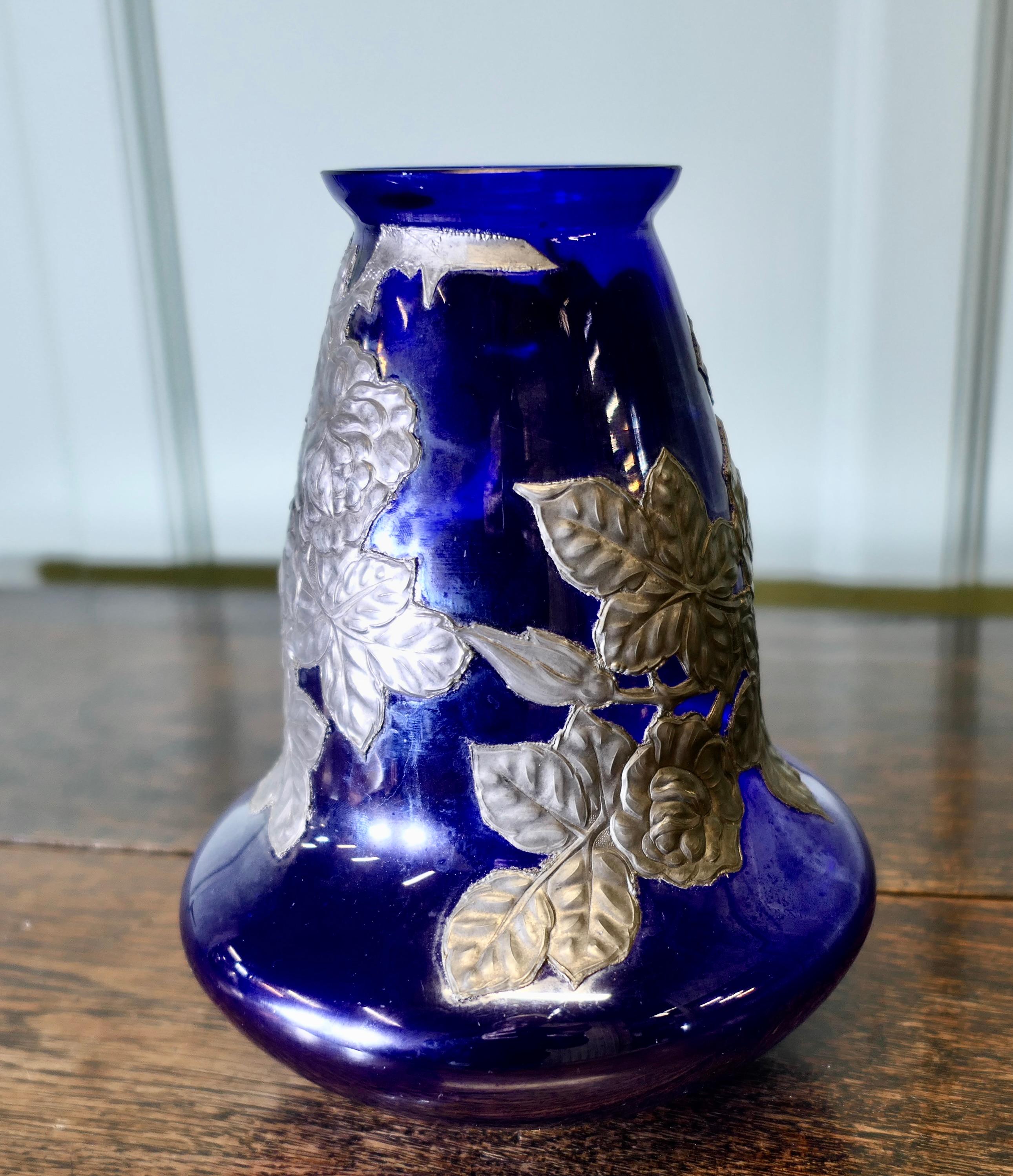Art Nouveau Cobalt Blue Vase with Pewter Overlay  Aesthetic cobalt blue glass In Good Condition For Sale In Godshill, Isle of Wight