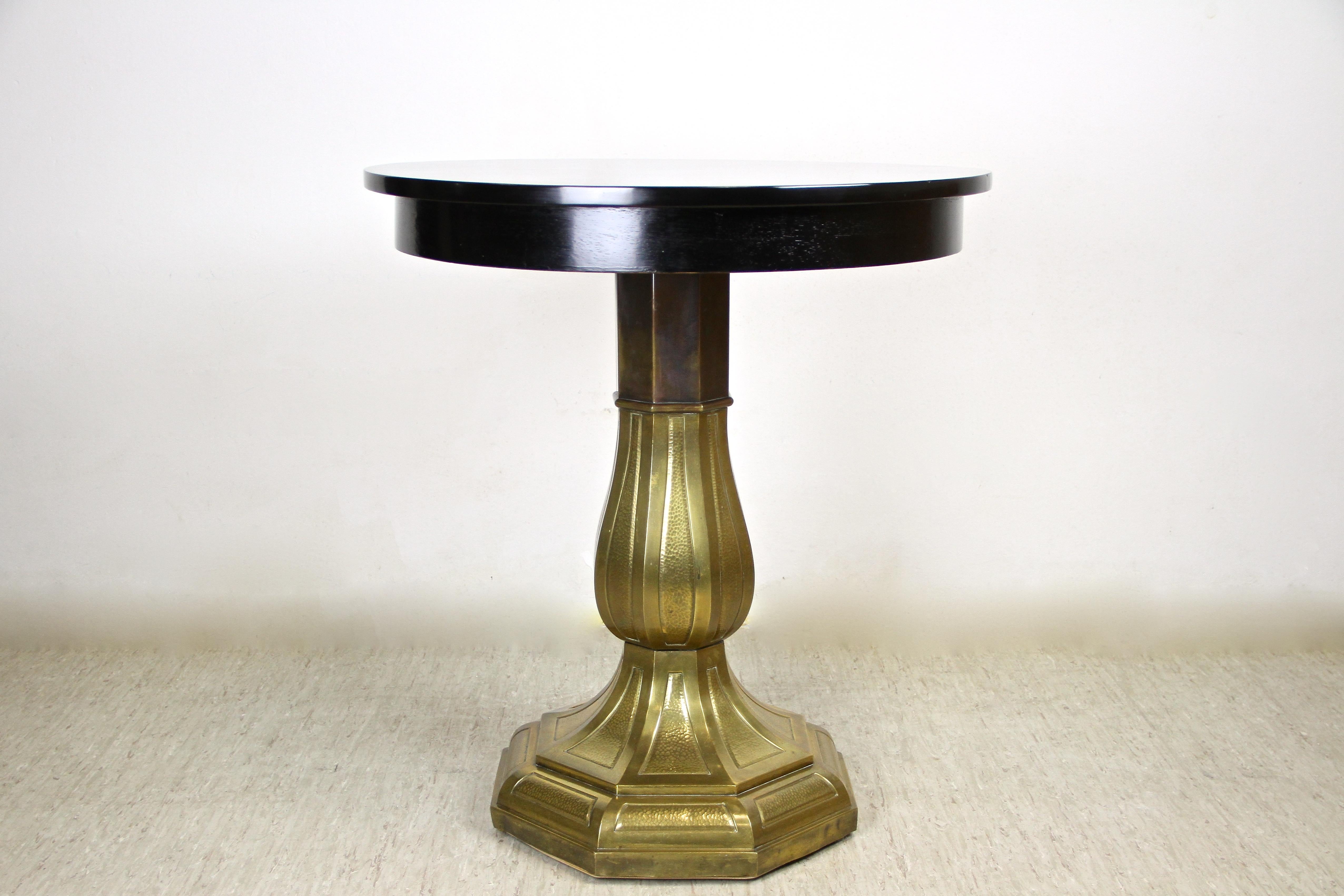 Art Nouveau Coffee/ Side Table with Brass Base, Austria, circa 1910 For Sale 4
