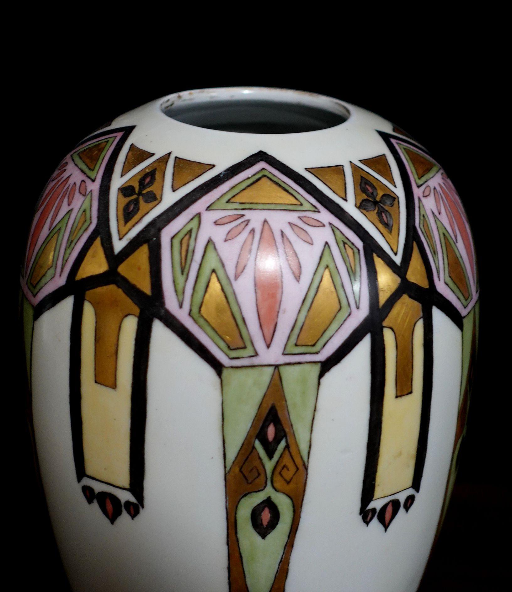 Hand-Crafted Art Nouveau Continental Porcealin Vase