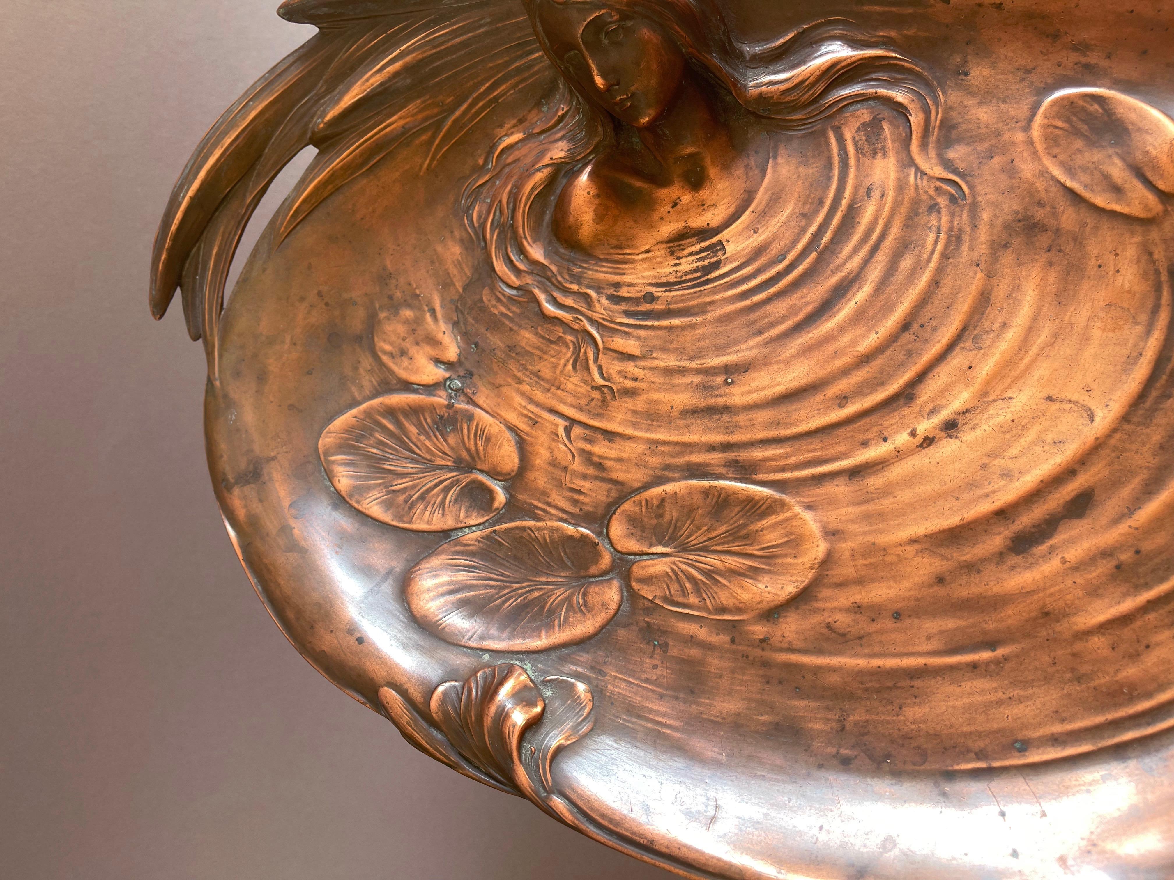 Ciotola in rame Art Nouveau, Ninfa nell'acqua, 1910 dopo Maurice Bouval, Germania in vendita 3