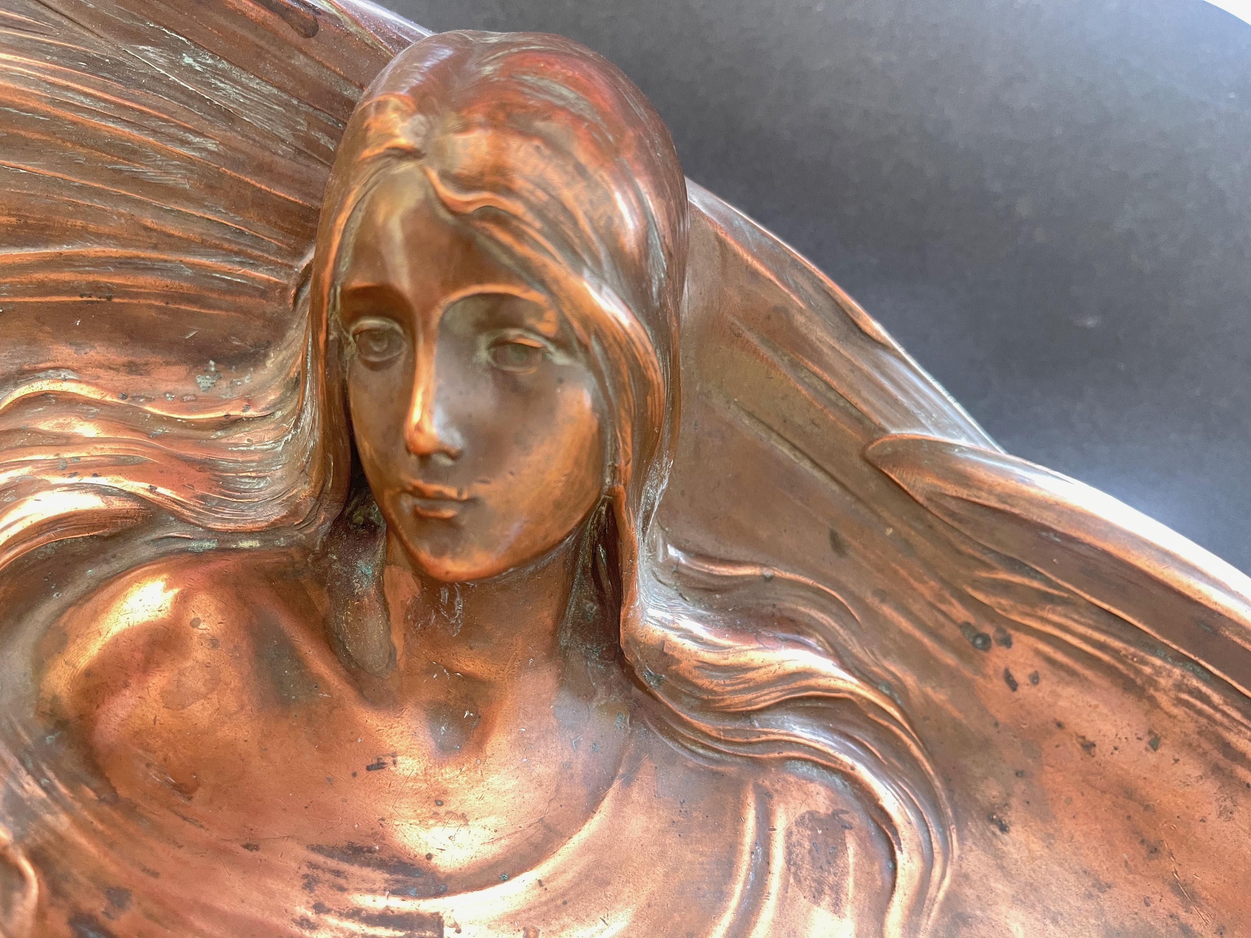 Ciotola in rame Art Nouveau, Ninfa nell'acqua, 1910 dopo Maurice Bouval, Germania in vendita 7