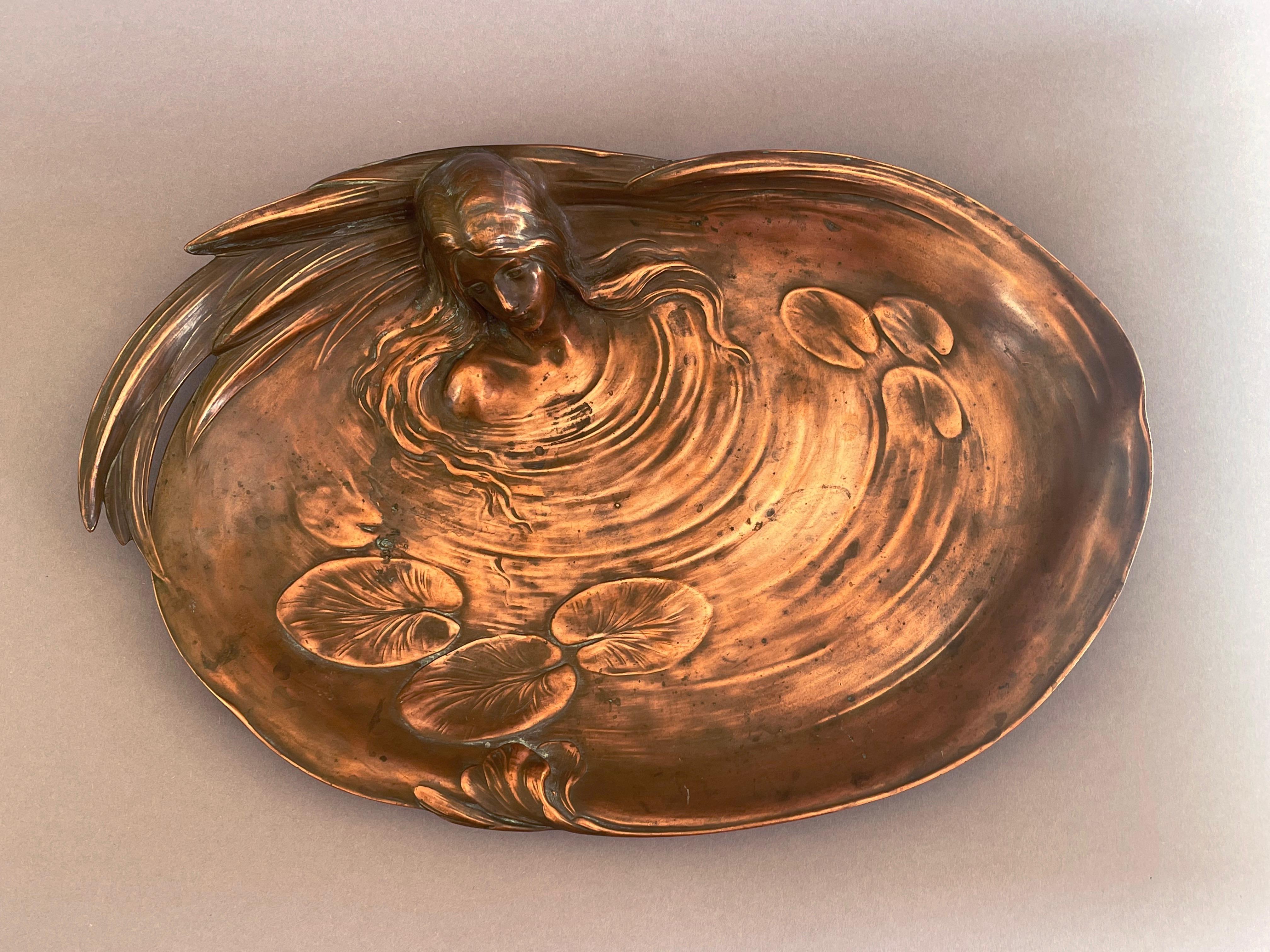 Ciotola in rame Art Nouveau, Ninfa nell'acqua, 1910 dopo Maurice Bouval, Germania In condizioni buone in vendita a Andernach, DE
