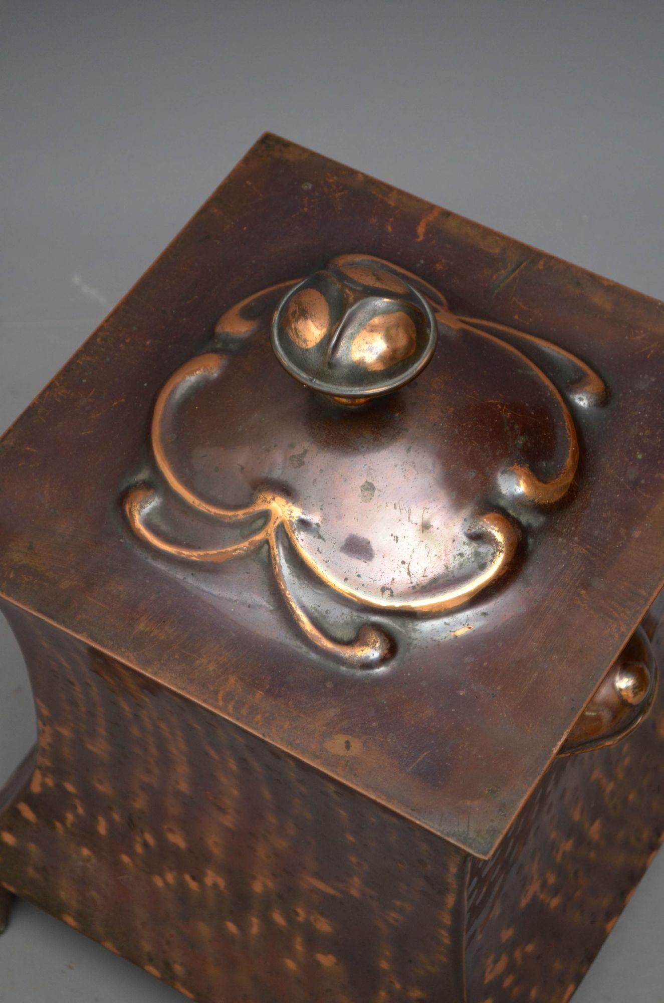 Art Nouveau Copper Coal Bin For Sale 3
