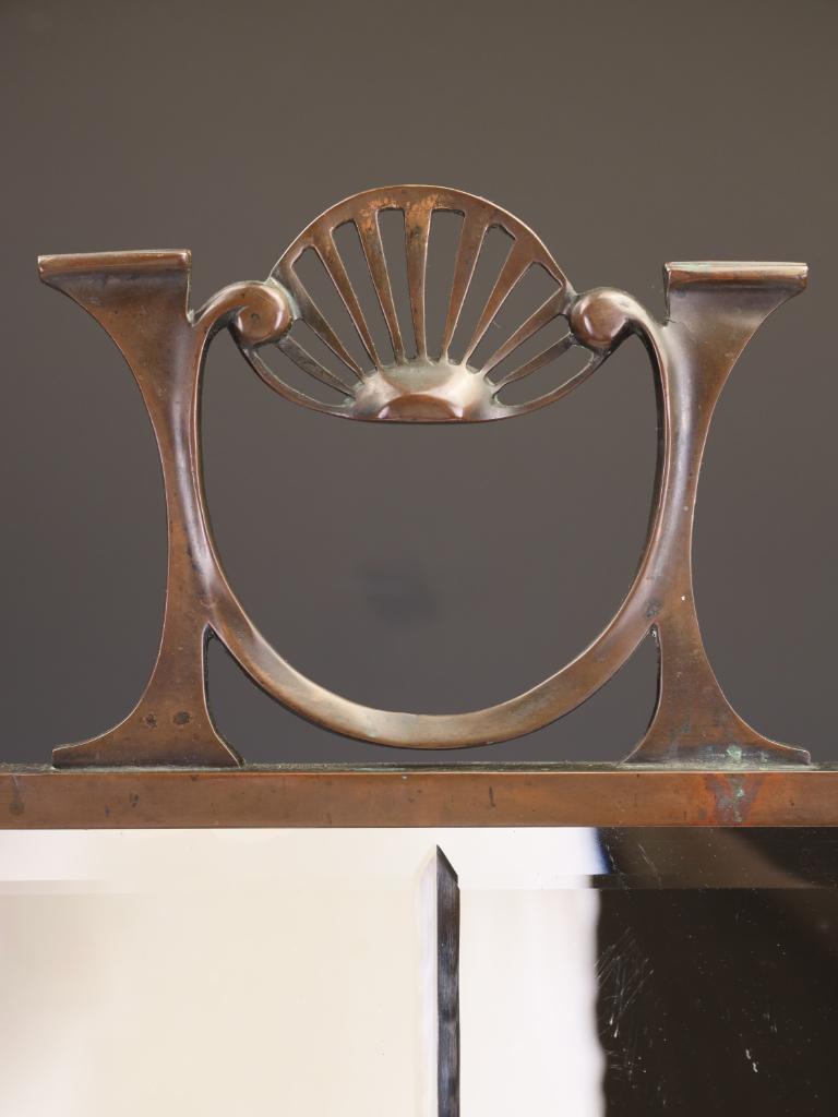 British Art Nouveau Copper Firescreen with Bevelled Mirror Panel, c. 1900 For Sale