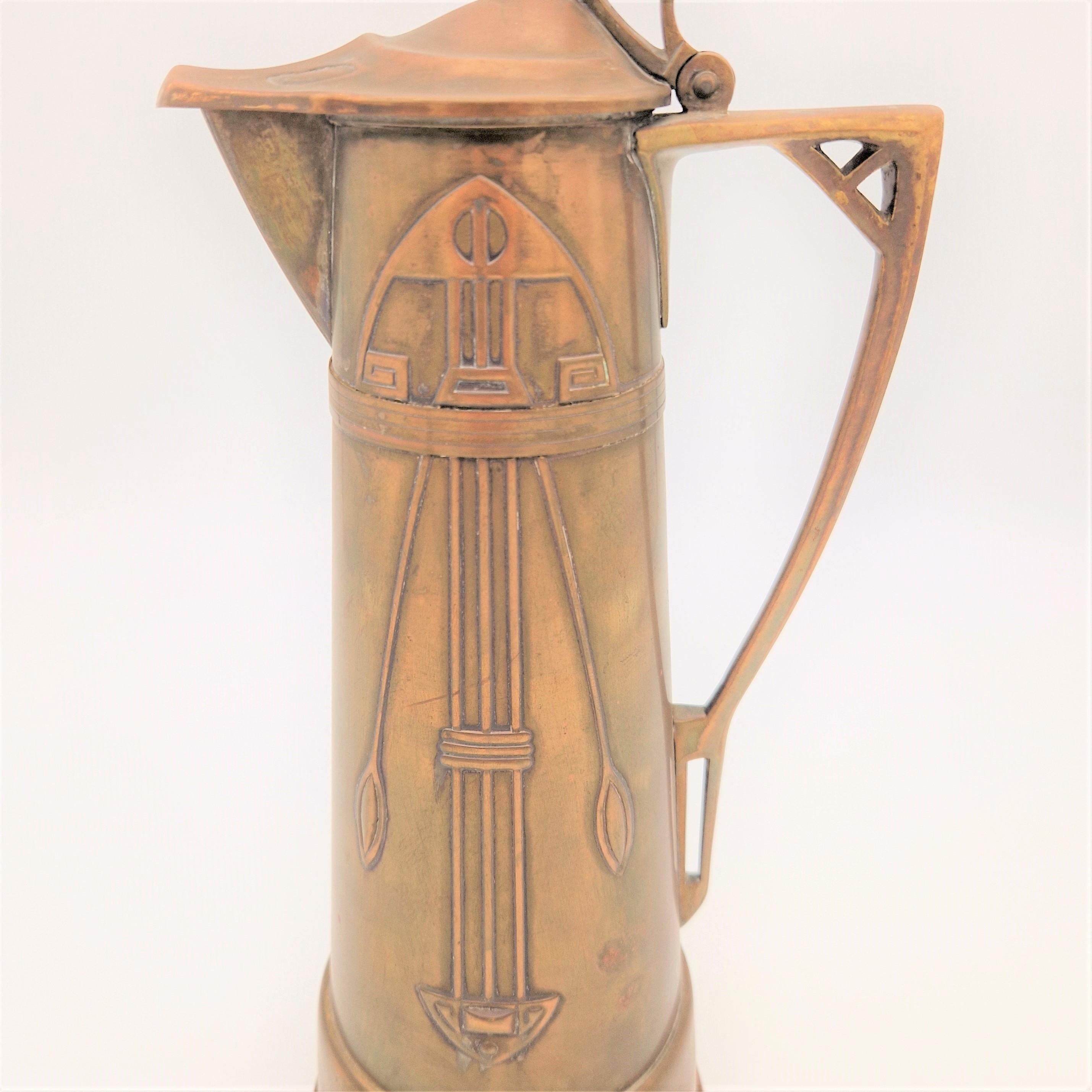 German Art nouveau. Copper jug by Carl Deffner Esslingen. 1900 - 1920 For Sale