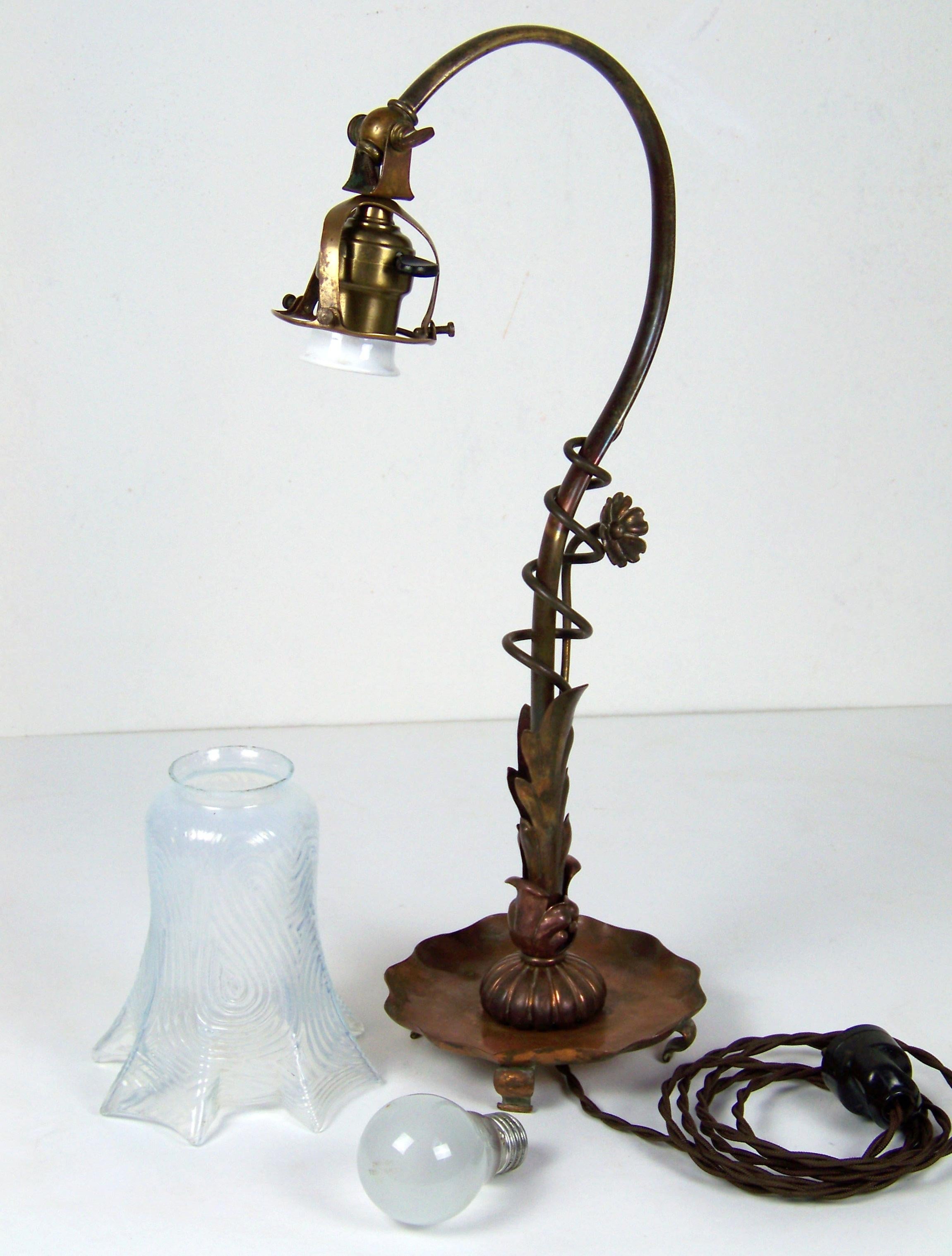 Art Nouveau Copper Table Lamp, circa 1900 In Good Condition In Praha, CZ