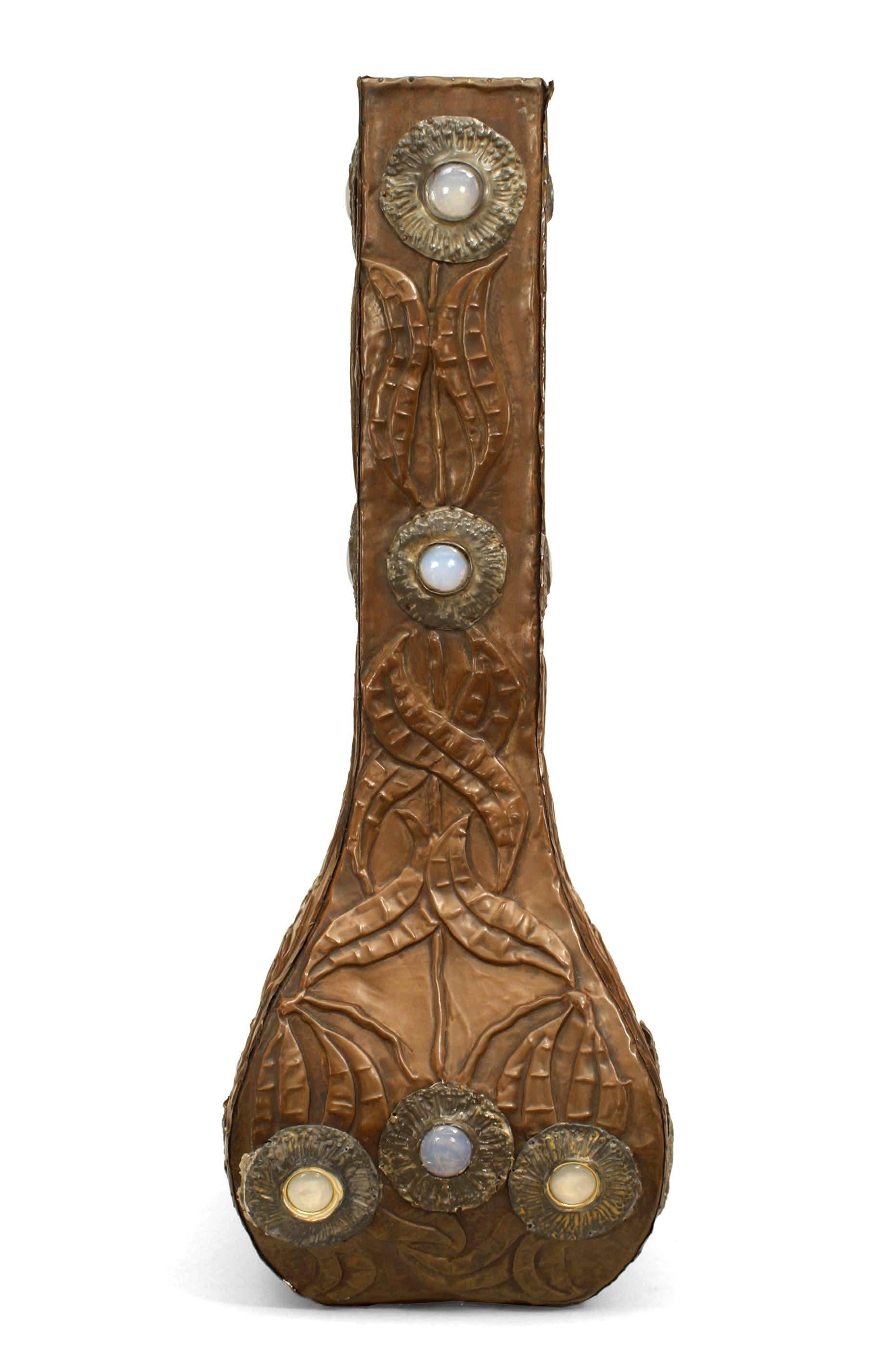 Art nouveau Vase en placage de cuivre Art Nouveau en vente