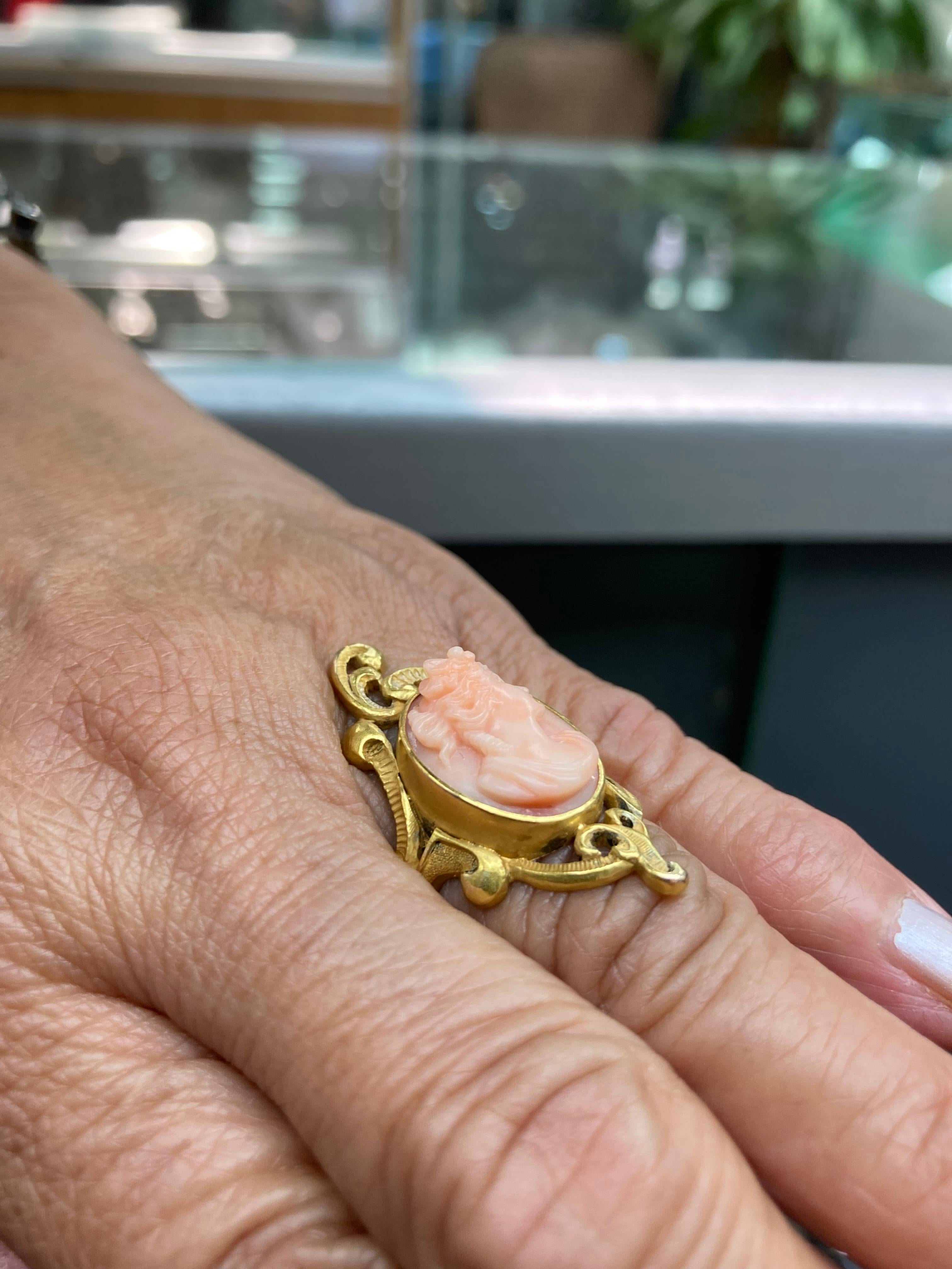 Women's Art Nouveau Coral Cameo Yellow Gold Ring